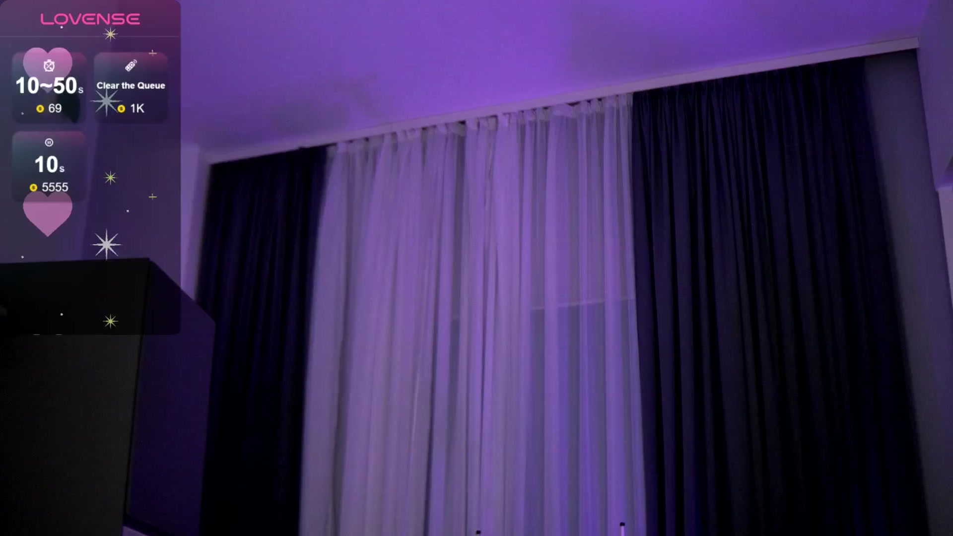 Gallery image thumbnail from EmilyRaymont's myfreecams stream on, 04/13/2025, 03:22 image 15 of 20