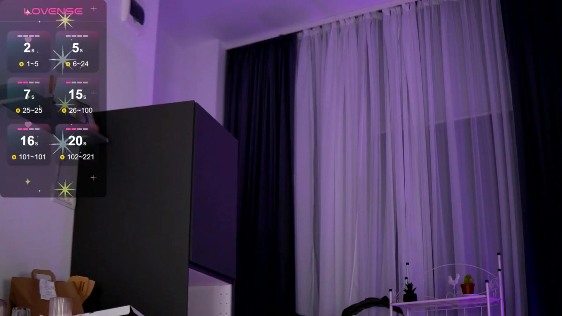 Gallery image thumbnail from EmilyRaymont's myfreecams stream on, 04/14/2025, 02:37 image 9 of 20