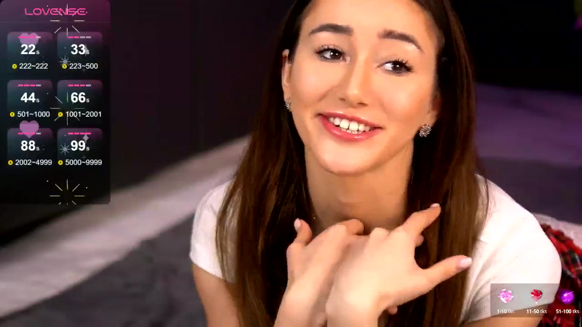 Gallery image thumbnail from EmilyRaymont's myfreecams stream on, 05/06/2025, 23:58 image 5 of 20