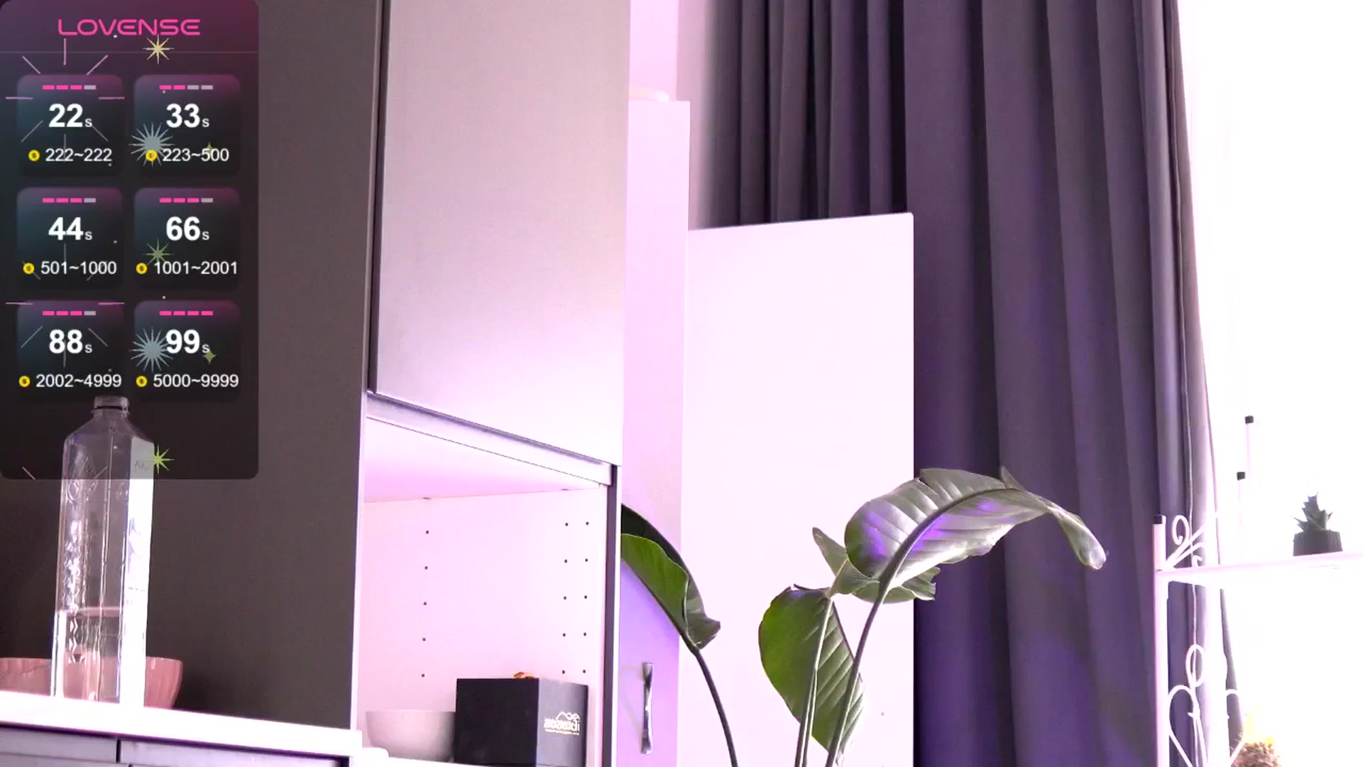 Gallery image thumbnail from EmilyRaymont's myfreecams stream on, 05/09/2025, 05:22 image 18 of 20