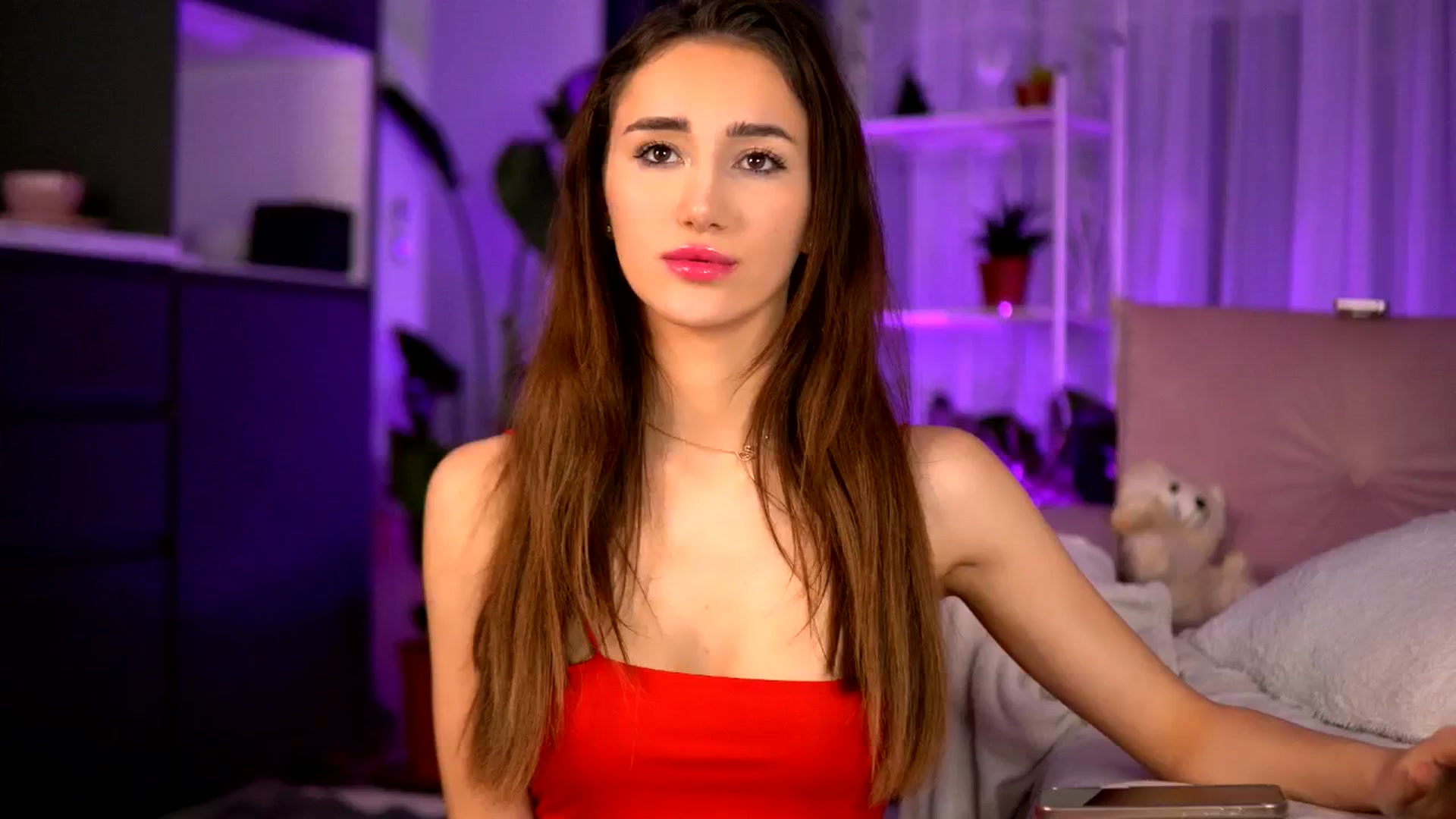 Gallery image thumbnail from EmilyRaymont's myfreecams stream on, 05/10/2025, 03:33 image 7 of 20