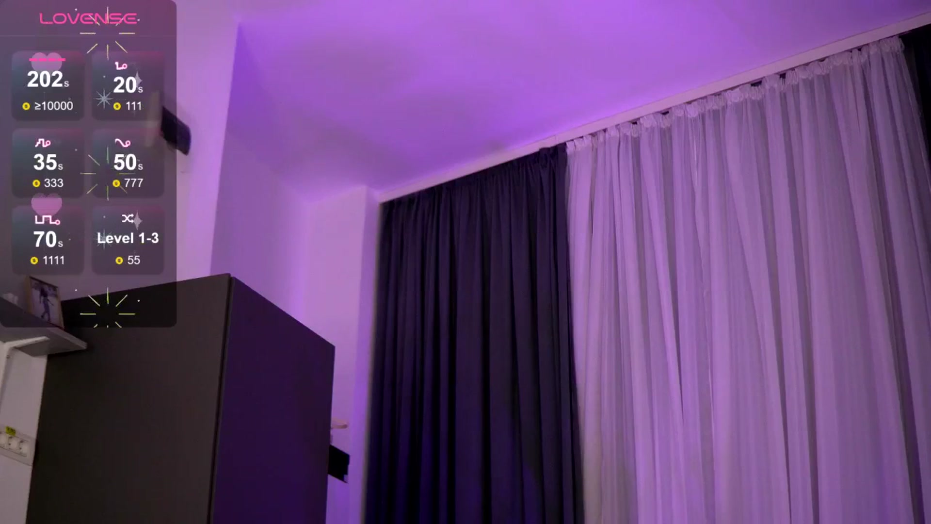 Gallery image thumbnail from EmilyRaymont's myfreecams stream on, 05/10/2025, 21:07 image 14 of 20