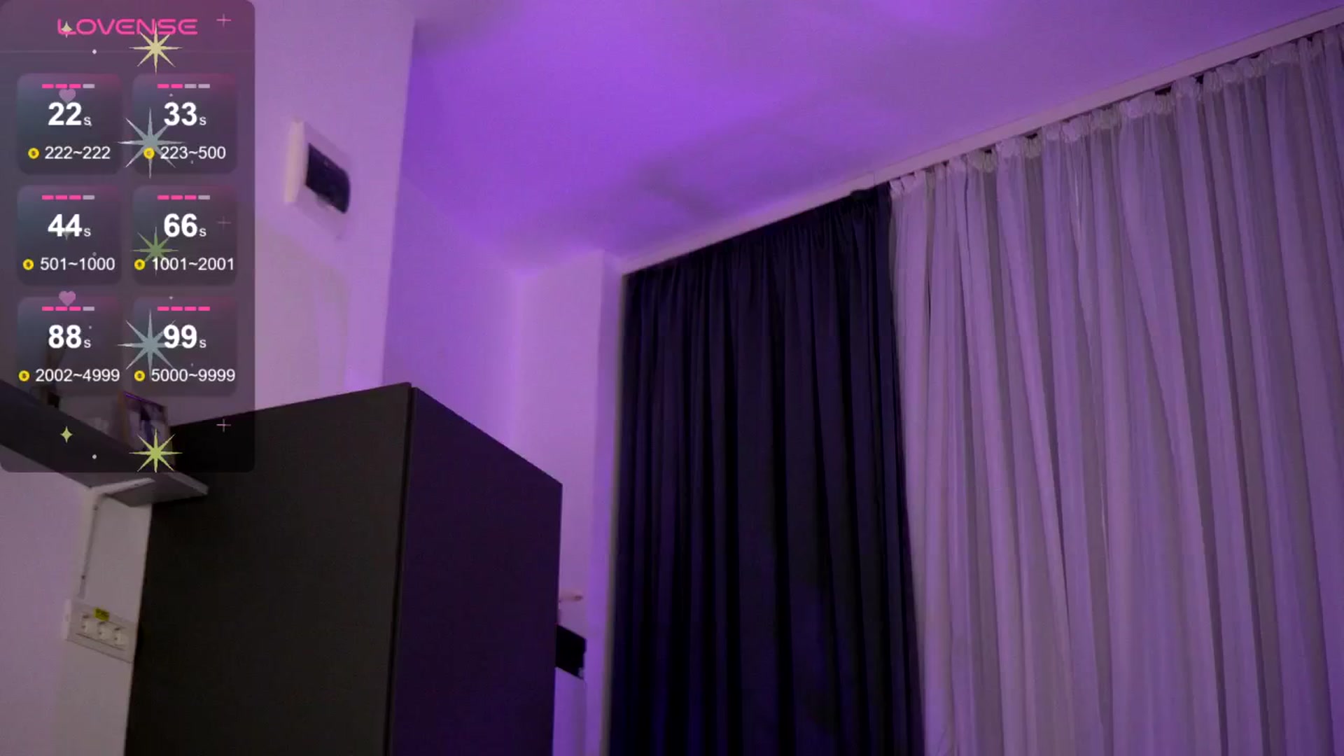 Gallery image thumbnail from EmilyRaymont's myfreecams stream on, 05/13/2025, 03:52 image 7 of 20