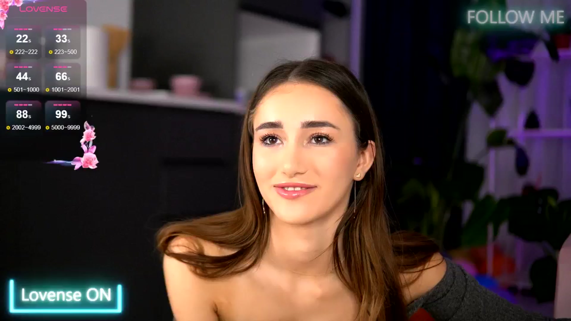 Gallery image thumbnail from EmilyRaymont's myfreecams stream on, 05/30/2025, 21:16 image 3 of 20