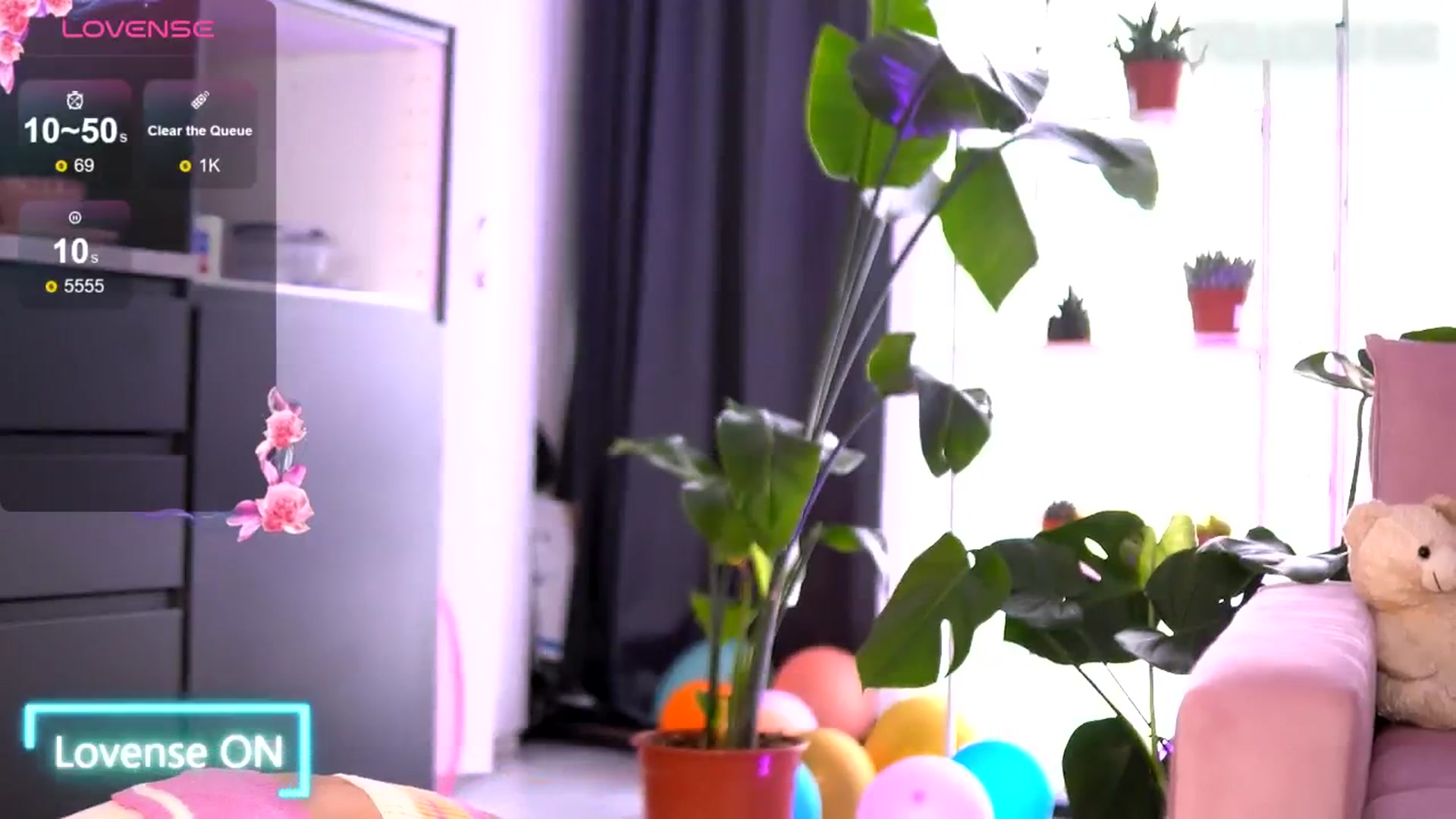 Gallery image thumbnail from EmilyRaymont's myfreecams stream on, 06/01/2025, 04:13 image 4 of 20