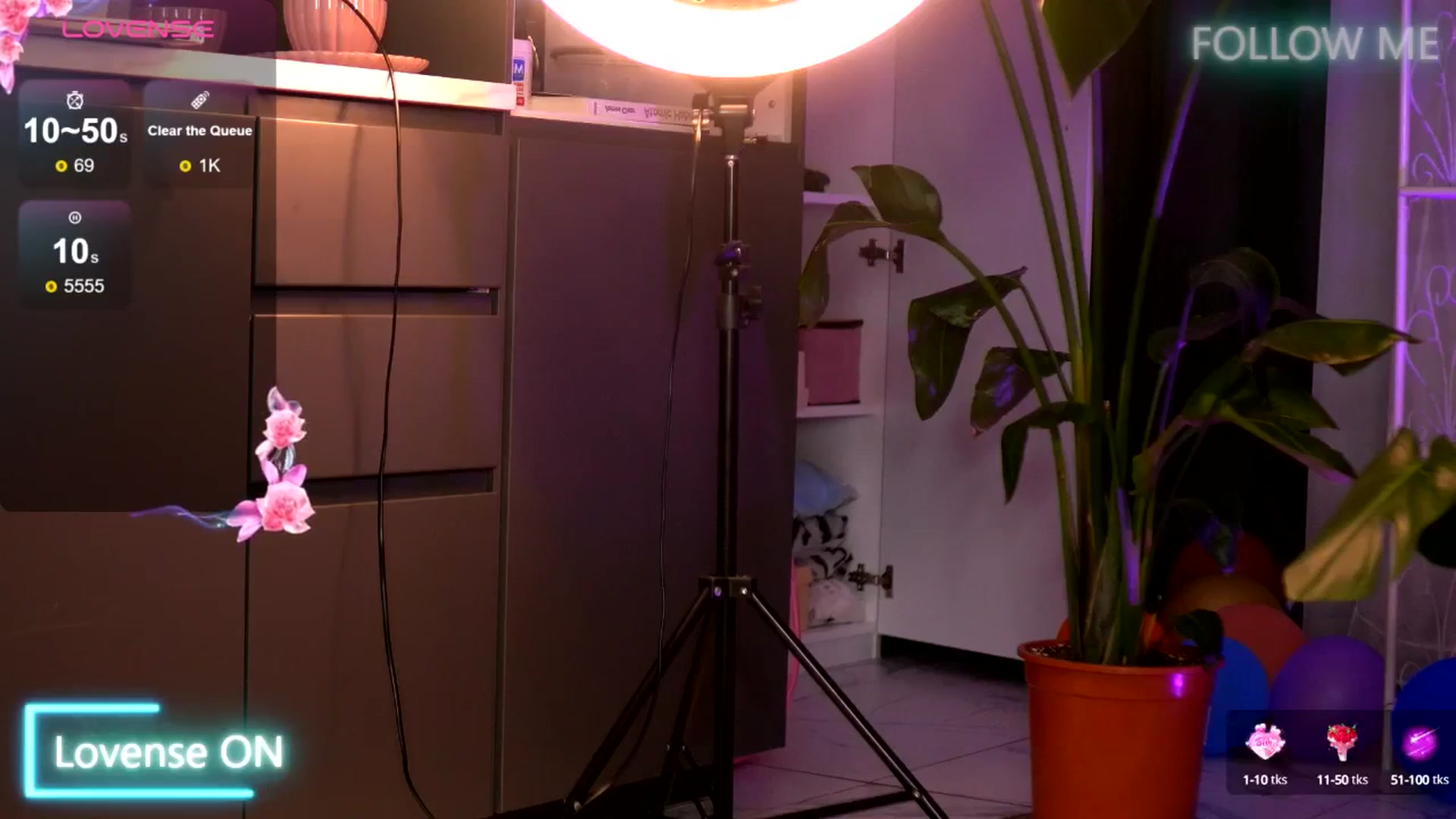 Gallery image thumbnail from EmilyRaymont's myfreecams stream on, 06/03/2025, 24:04 image 4 of 20