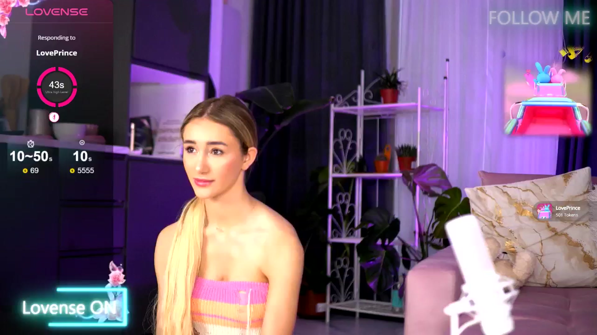 Gallery image thumbnail from EmilyRaymont's myfreecams stream on, 06/15/2025, 02:54 image 10 of 20