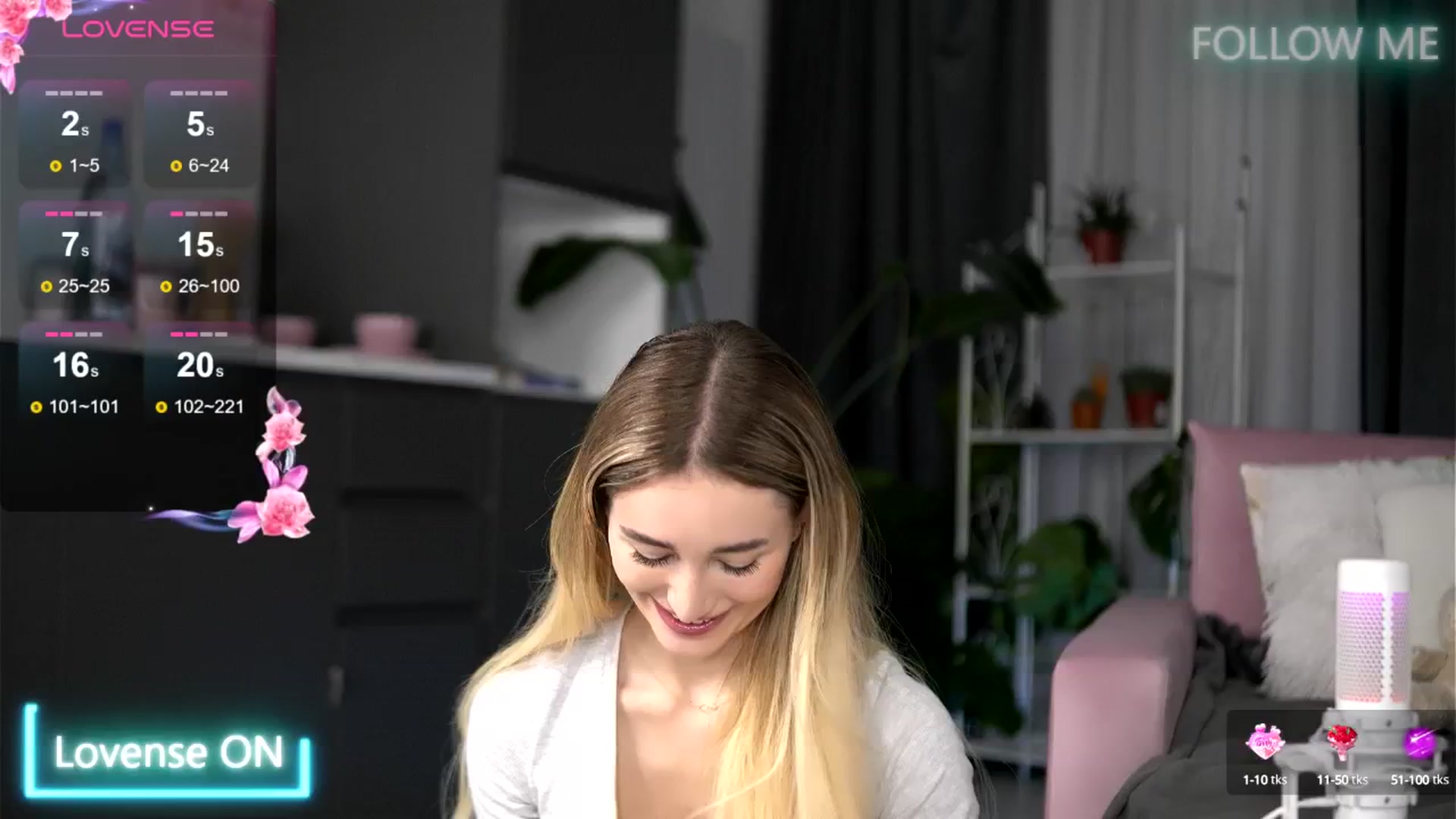 Gallery image thumbnail from EmilyRaymont's myfreecams stream on, 07/04/2025, 20:30 image 1 of 20