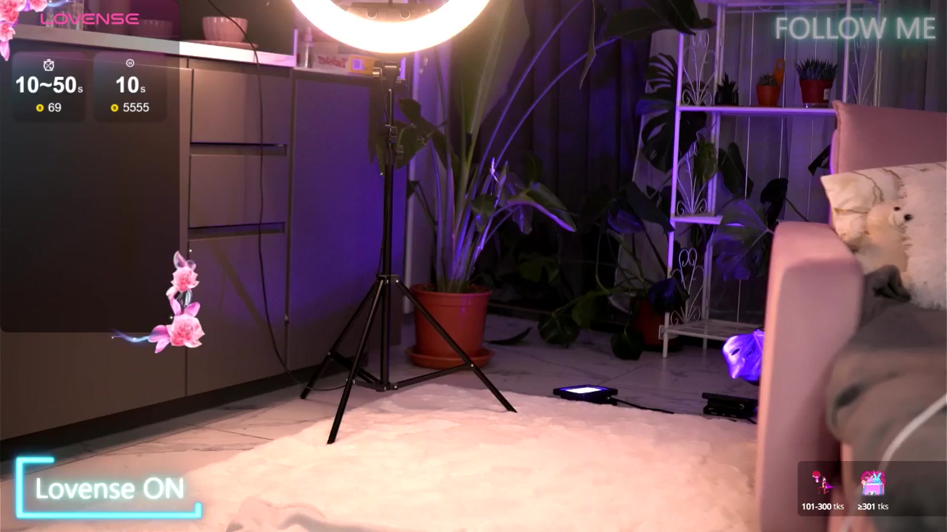 Gallery image thumbnail from EmilyRaymont's myfreecams stream on, 07/14/2025, 24:02 image 1 of 20