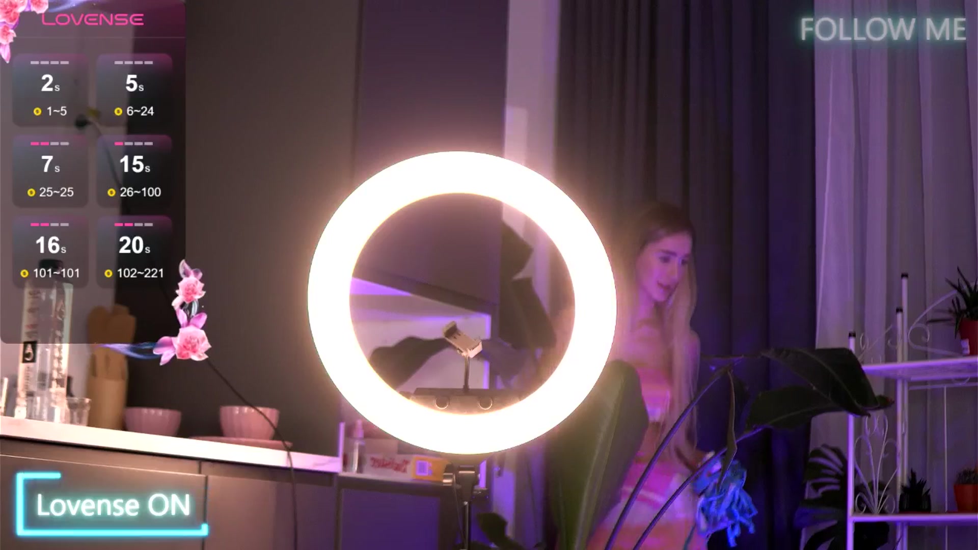 Gallery image thumbnail from EmilyRaymont's myfreecams stream on, 07/14/2025, 24:02 image 14 of 20
