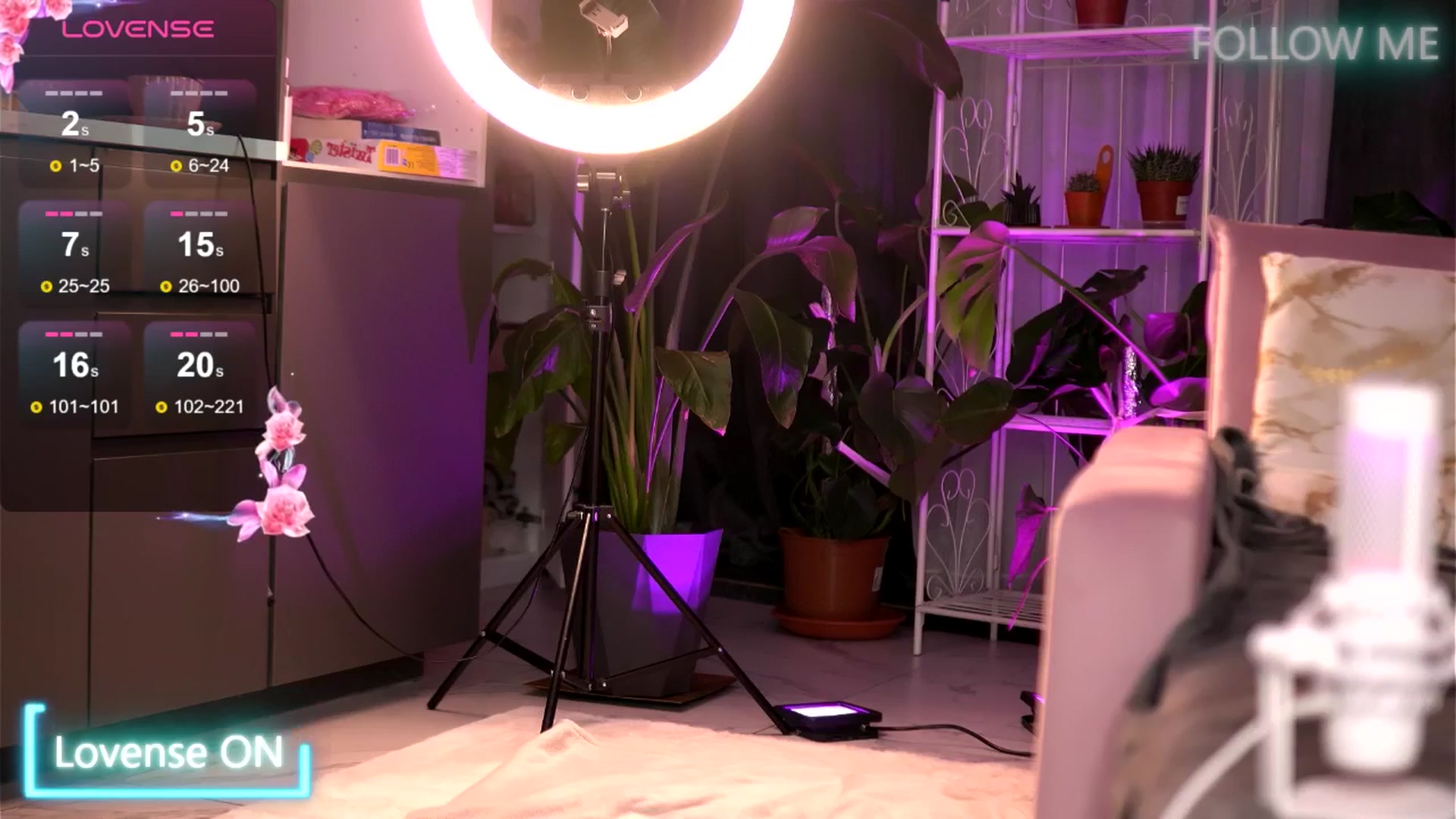 Gallery image thumbnail from EmilyRaymont's myfreecams stream on, 07/20/2025, 24:59 image 16 of 20