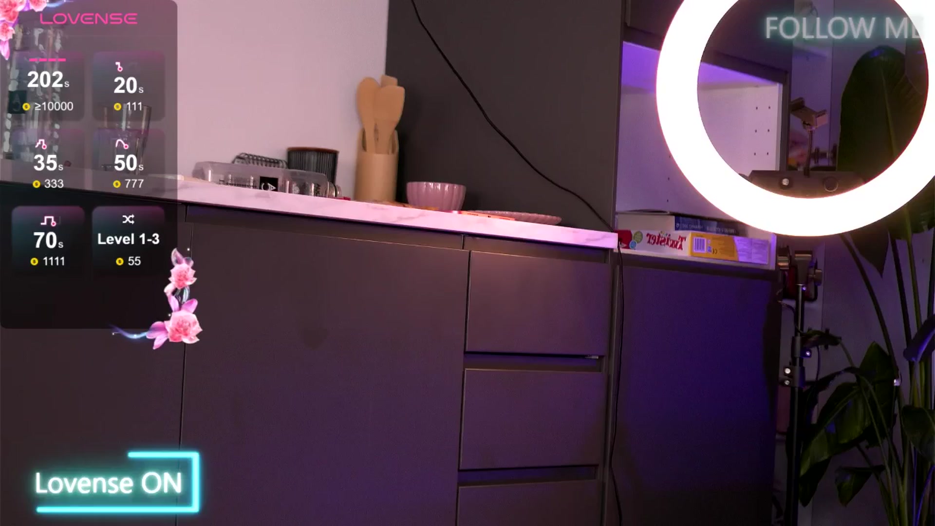 Gallery image thumbnail from EmilyRaymont's myfreecams stream on, 07/27/2025, 23:28 image 2 of 20