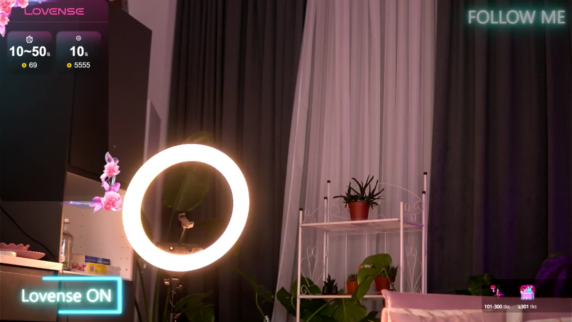 Gallery image thumbnail from EmilyRaymont's myfreecams stream on, 07/30/2025, 21:12 image 10 of 20