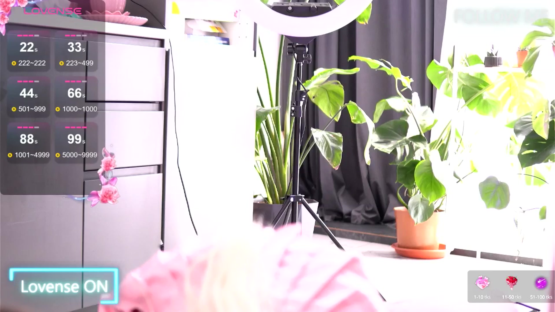 Gallery image thumbnail from EmilyRaymont's myfreecams stream on, 08/07/2025, 08:54 image 2 of 20