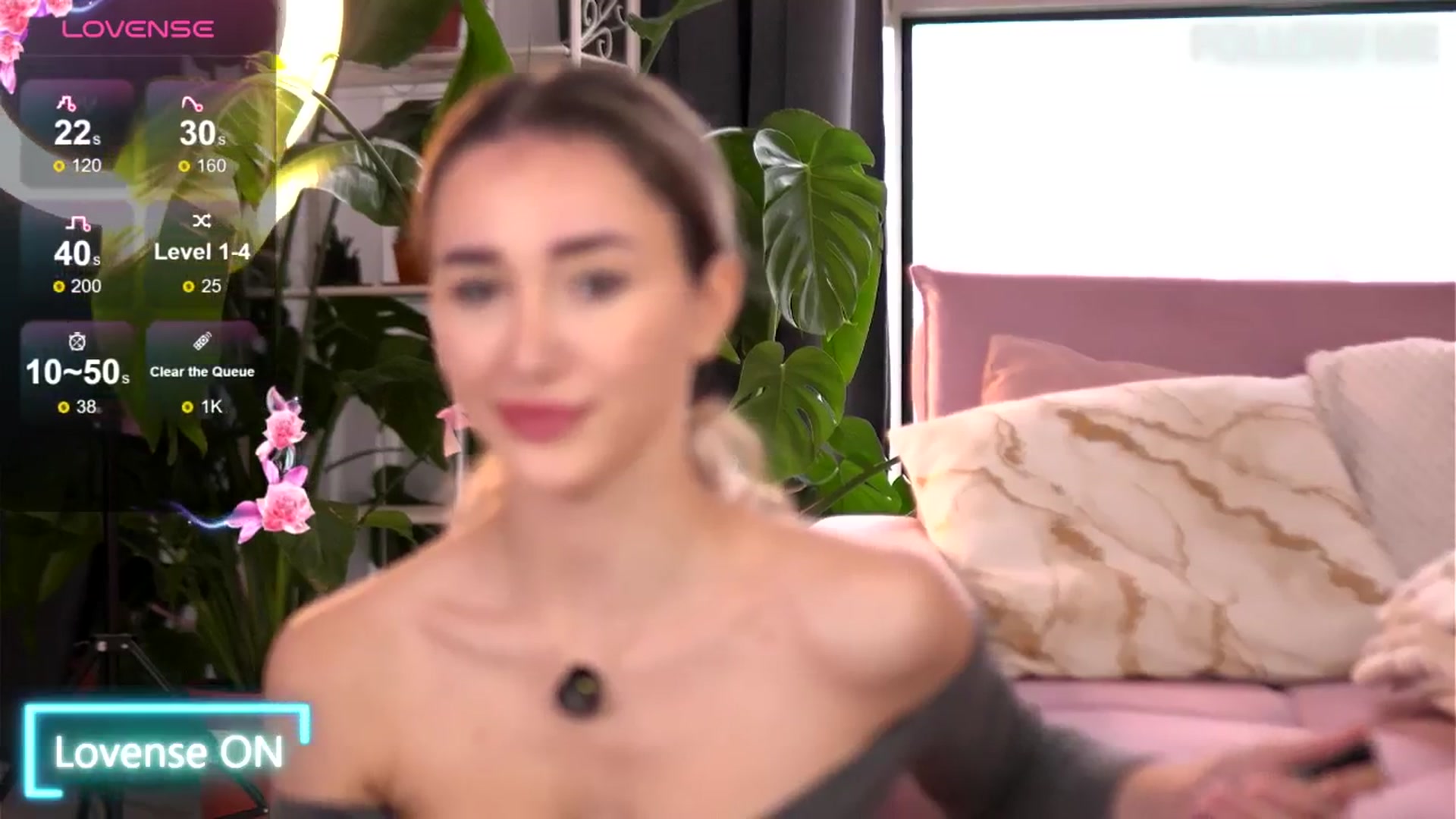 Gallery image thumbnail from EmilyRaymont's myfreecams stream on, 10/04/2025, 06:55 image 10 of 20