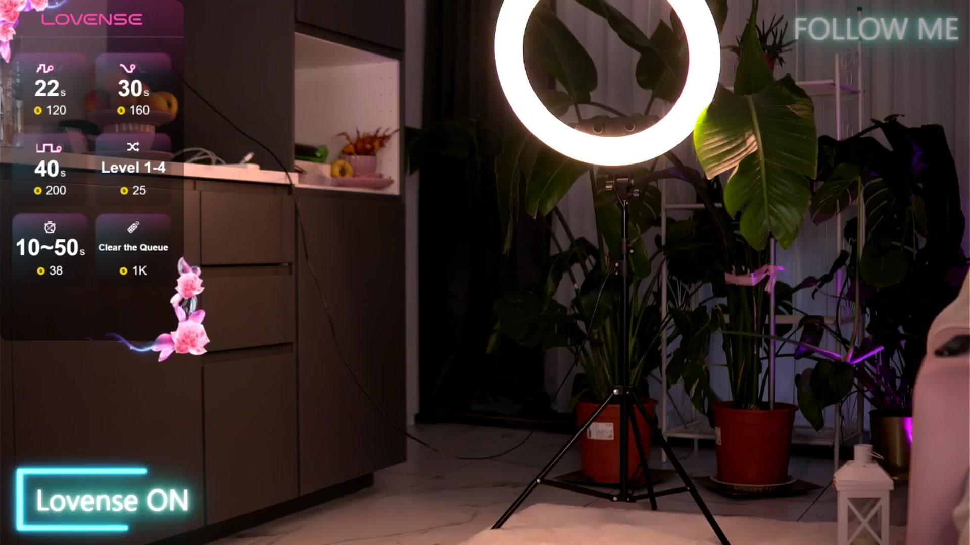 Gallery image thumbnail from EmilyRaymont's myfreecams stream on, 10/16/2025, 04:57 image 7 of 20