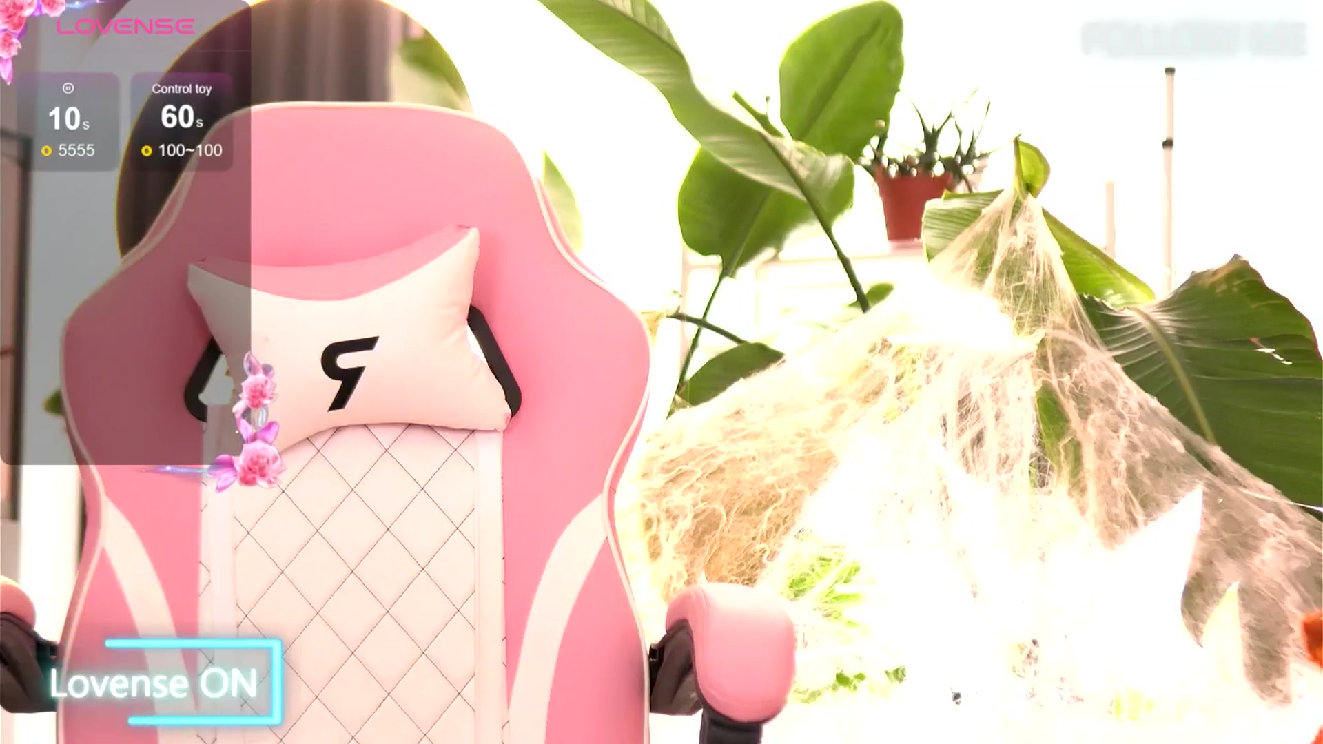 Gallery image thumbnail from EmilyRaymont's myfreecams stream on, 10/22/2025, 07:30 image 6 of 20