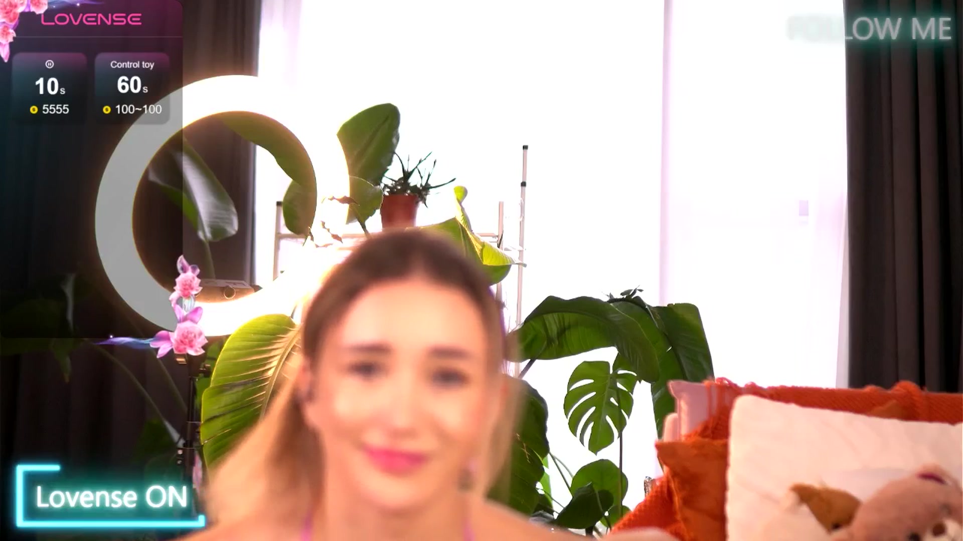 Gallery image thumbnail from EmilyRaymont's myfreecams stream on, 11/11/2025, 09:42 image 14 of 20