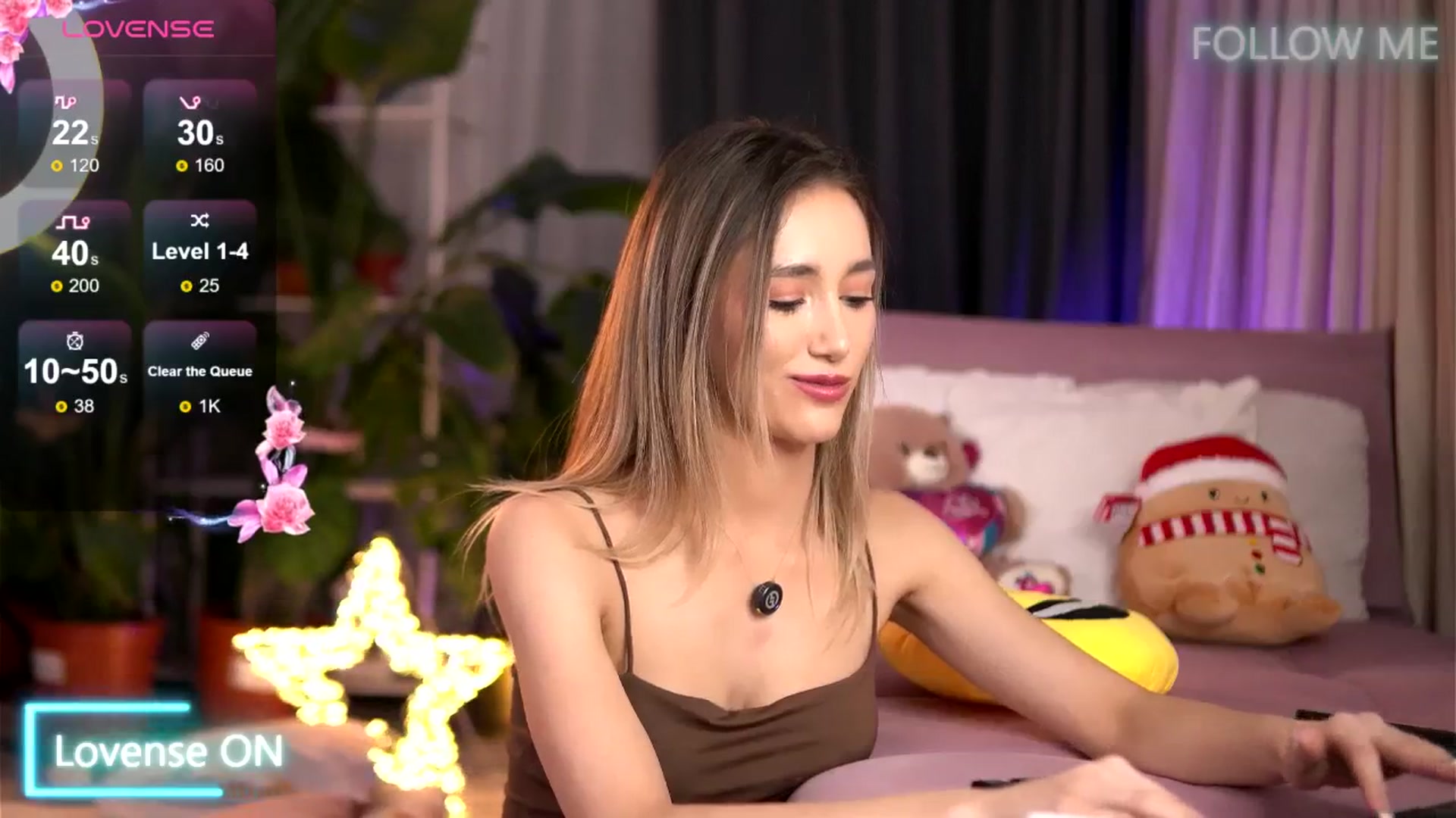 Gallery image thumbnail from EmilyRaymont's myfreecams stream on, 12/14/2025, 16:10 image 10 of 20