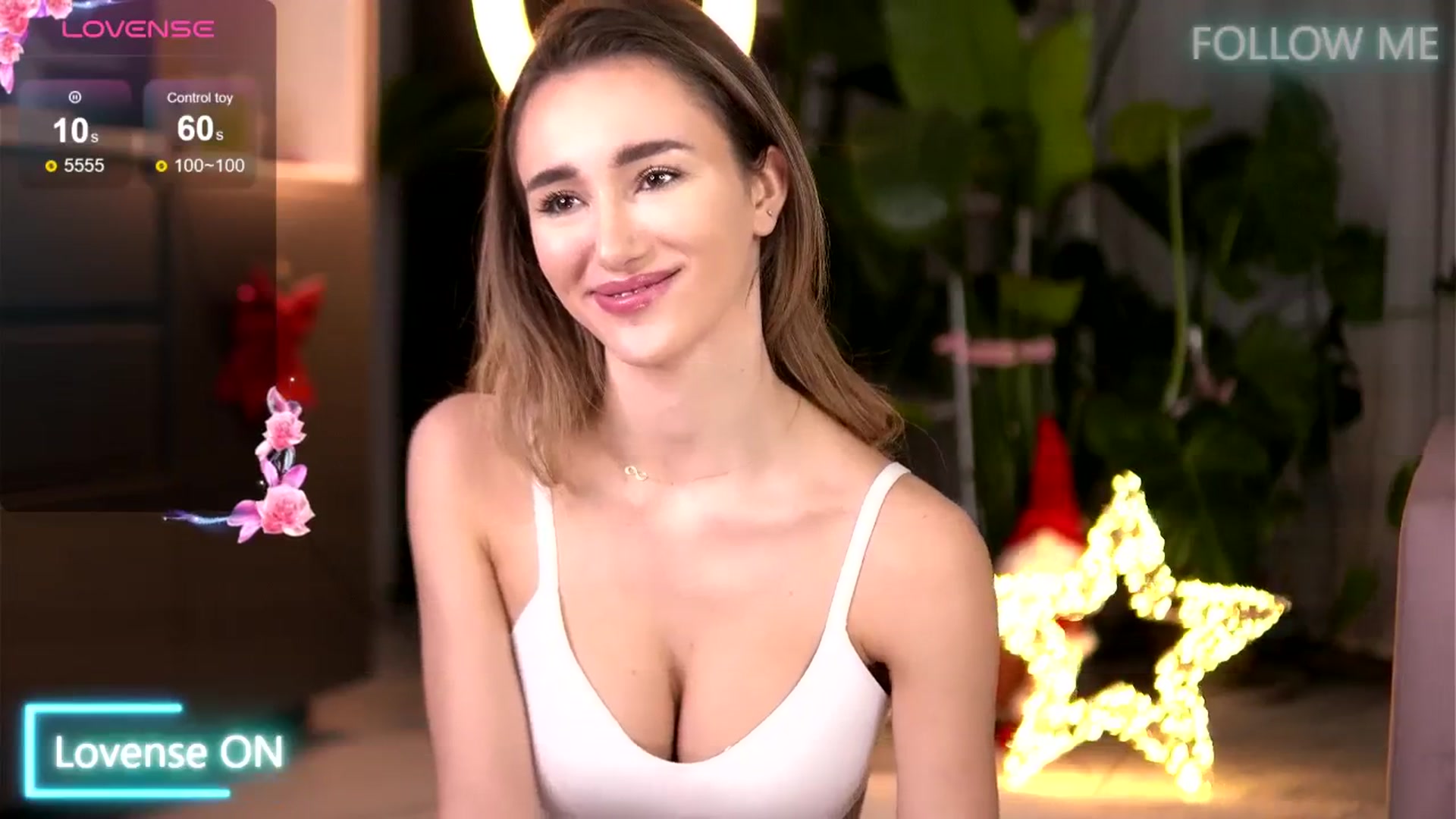 Gallery image thumbnail from EmilyRaymont's myfreecams stream on, 01/12/2026, 02:47 image 12 of 20