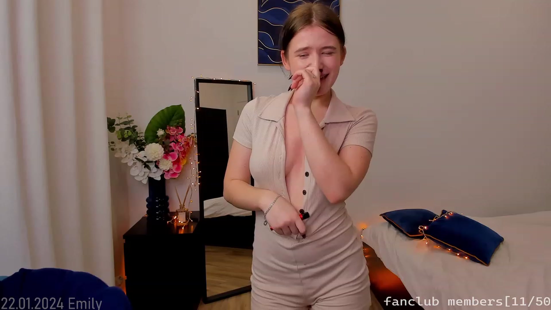 Gallery image thumbnail from EmilyRose1's myfreecams stream on, 01/23/2024, 02:04 image 18 of 20