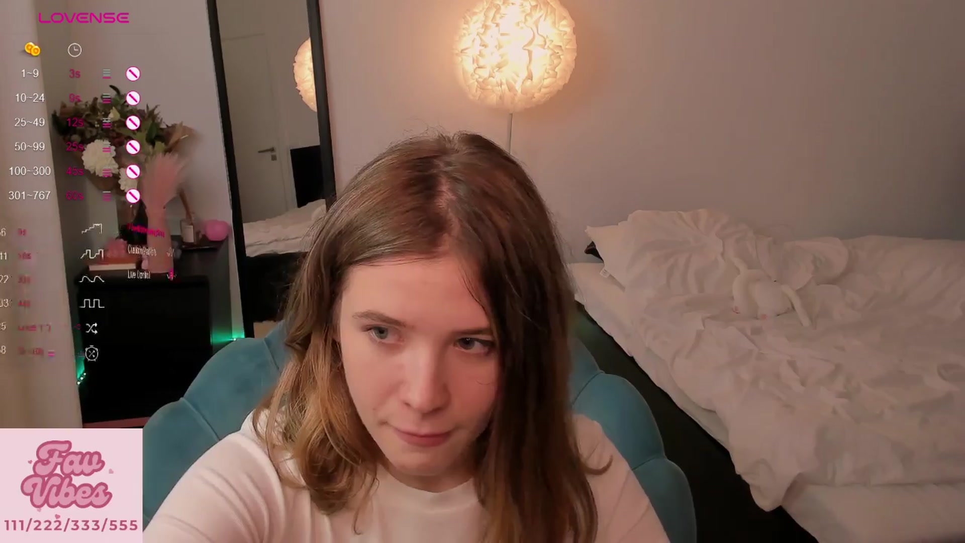 Gallery image thumbnail from EmilyRose1's myfreecams stream on, 04/01/2024, 23:09 image 14 of 20