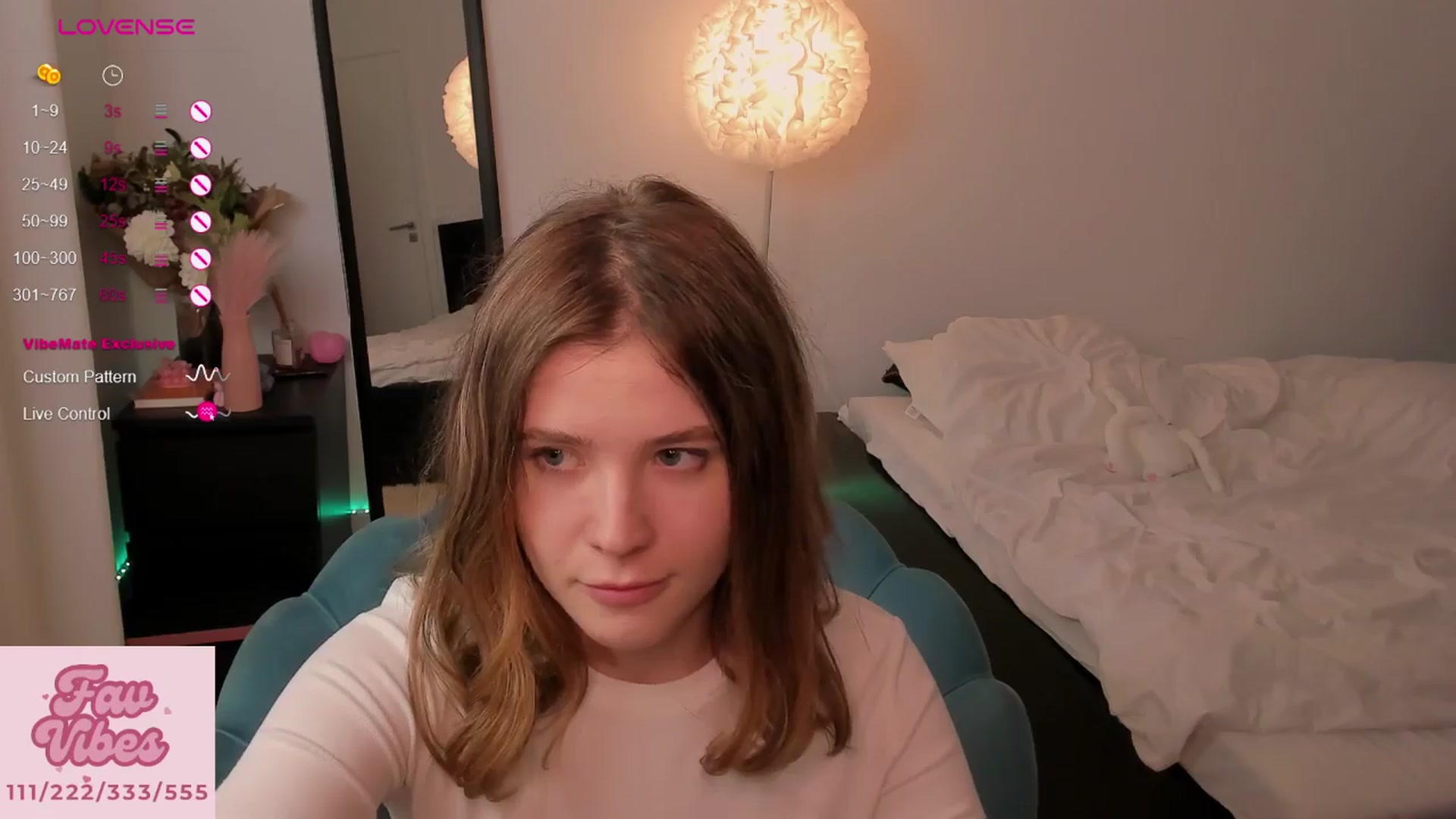 Gallery image thumbnail from EmilyRose1's myfreecams stream on, 04/01/2024, 23:09 image 18 of 20