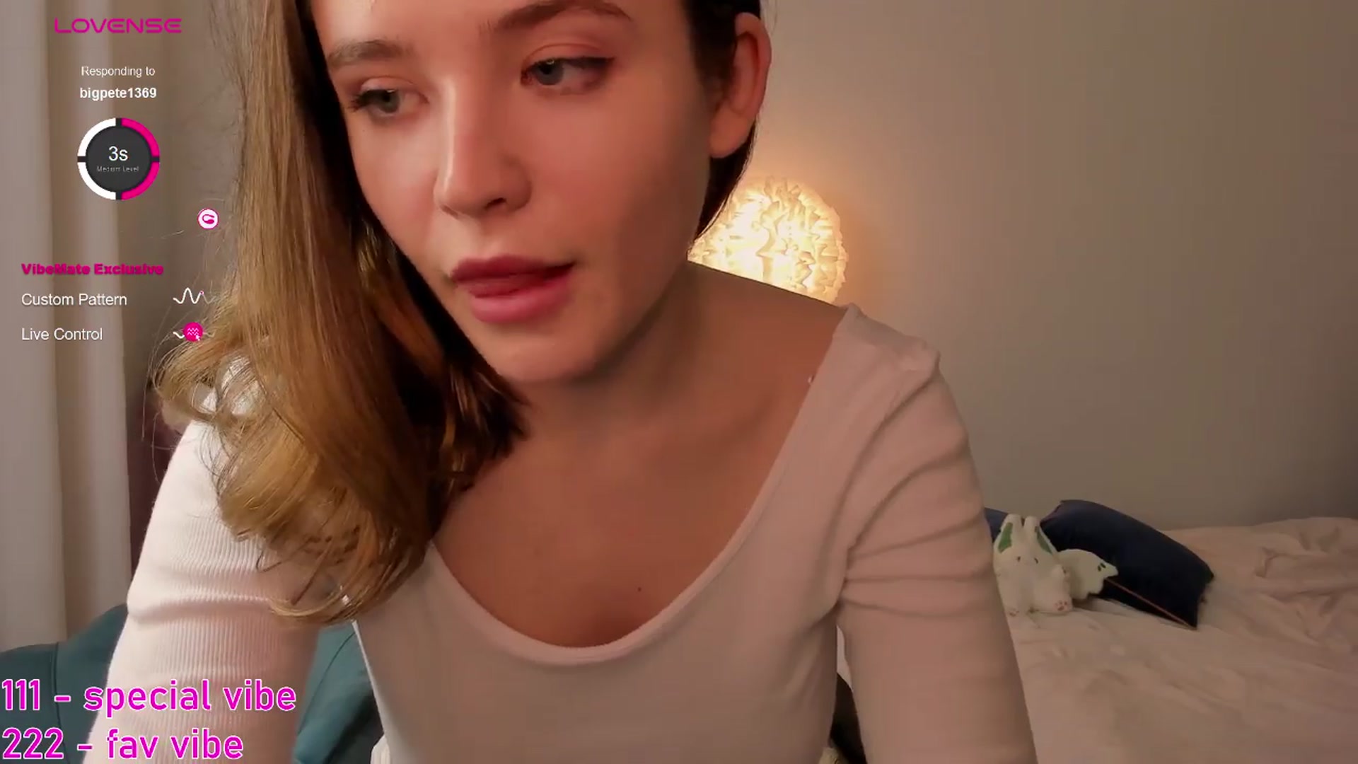 Gallery image thumbnail from EmilyRose1's myfreecams stream on, 04/04/2024, 20:42 image 3 of 20