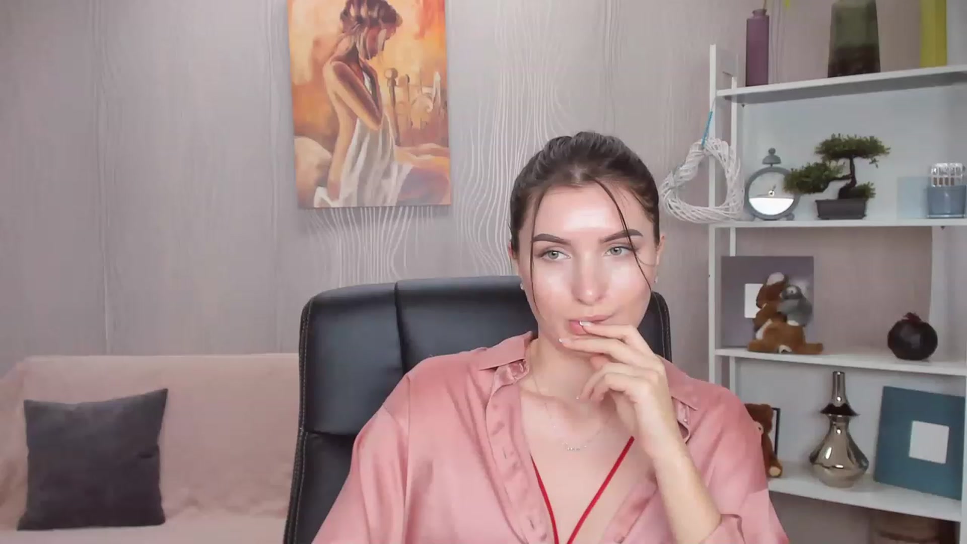 Gallery image thumbnail from EmilyRosier's myfreecams stream on, 11/24/2022, 15:02 image 2 of 20