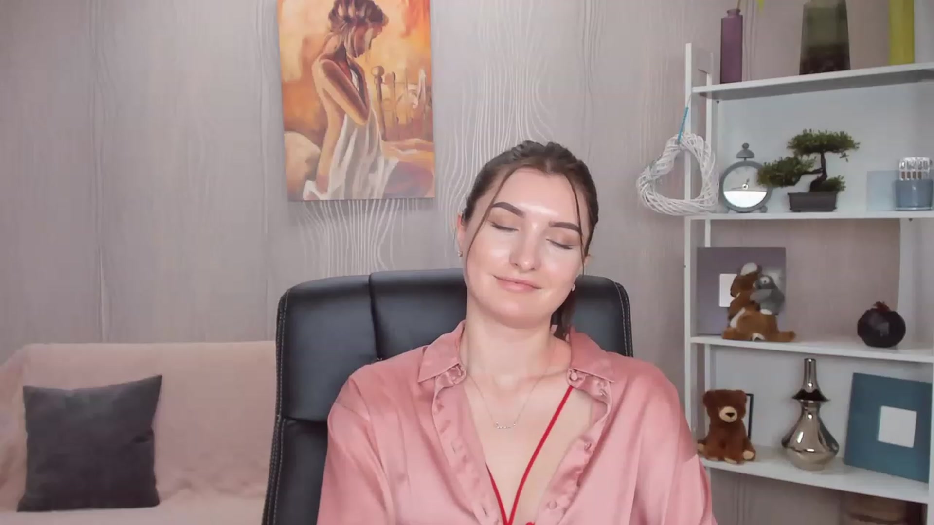 Gallery image thumbnail from EmilyRosier's myfreecams stream on, 11/24/2022, 15:02 image 9 of 20