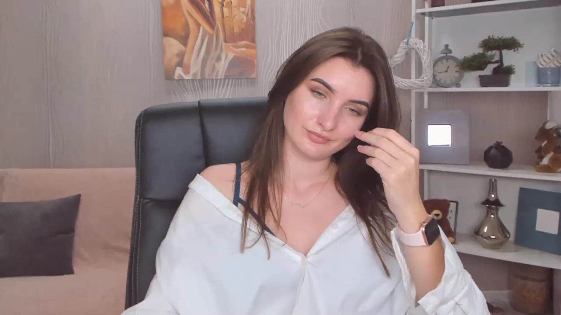 Gallery image thumbnail from EmilyRosier's myfreecams stream on, 12/05/2022, 14:28 image 4 of 20