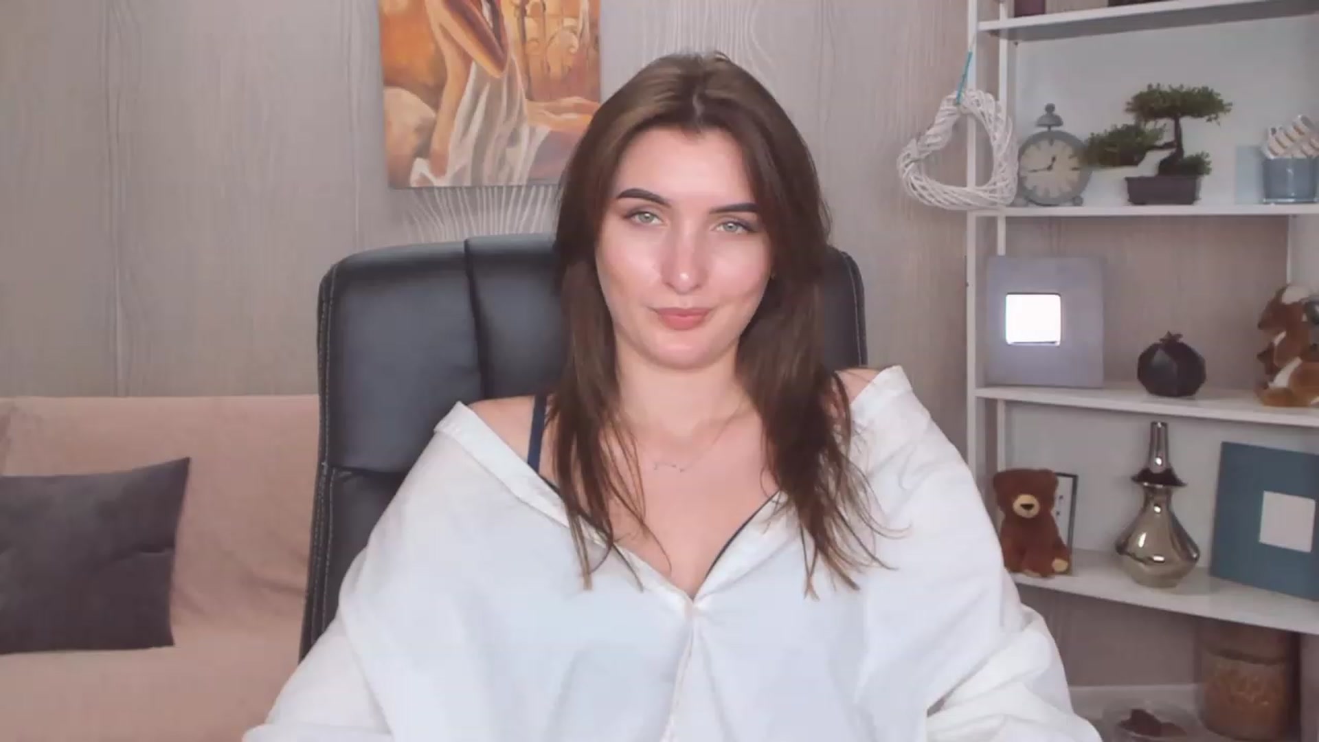 Gallery image thumbnail from EmilyRosier's myfreecams stream on, 12/05/2022, 14:28 image 6 of 20
