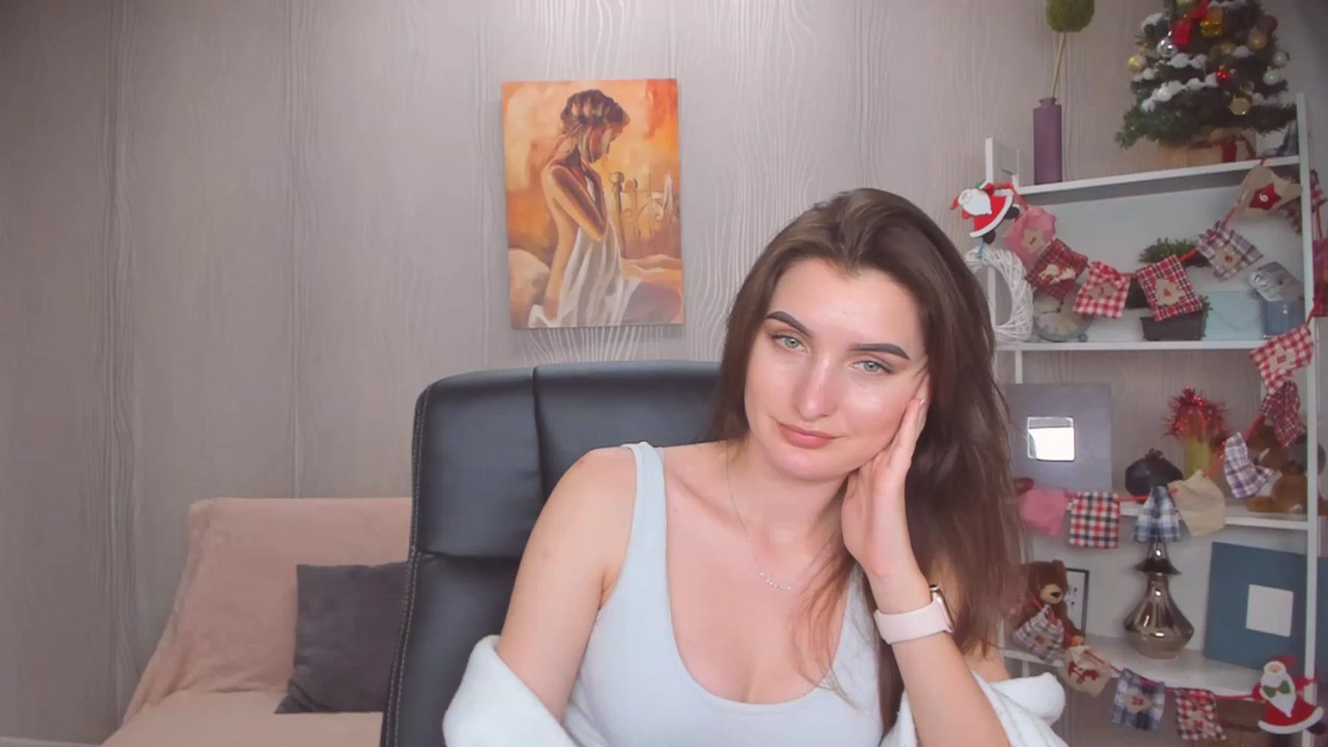 Gallery image thumbnail from EmilyRosier's myfreecams stream on, 12/12/2022, 13:40 image 19 of 20