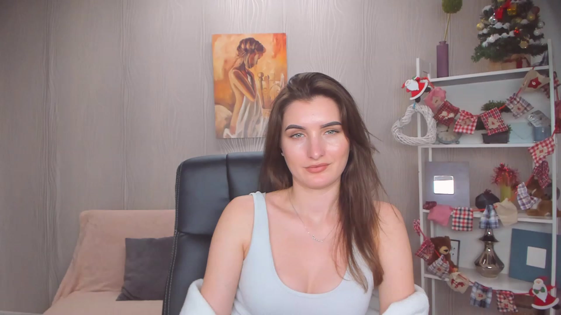Gallery image thumbnail from EmilyRosier's myfreecams stream on, 12/12/2022, 13:40 image 18 of 20
