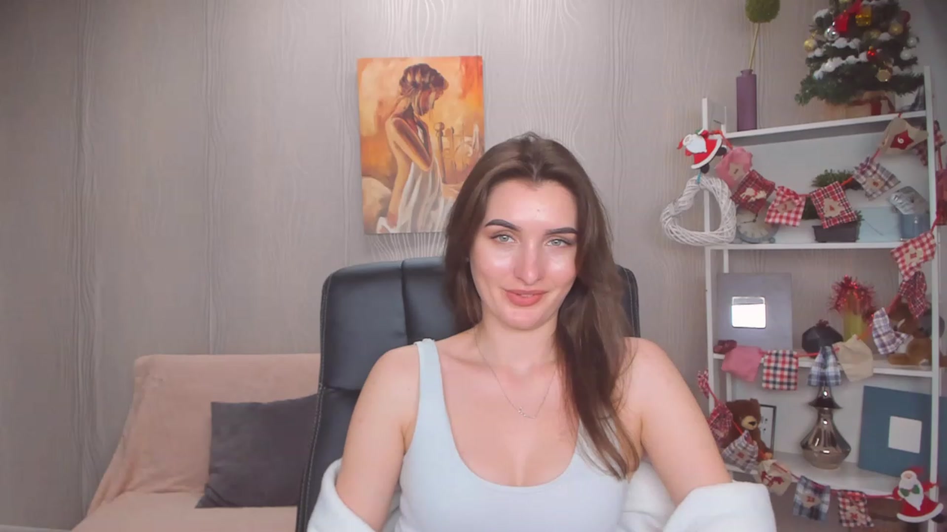 Gallery image thumbnail from EmilyRosier's myfreecams stream on, 12/12/2022, 13:40 image 10 of 20