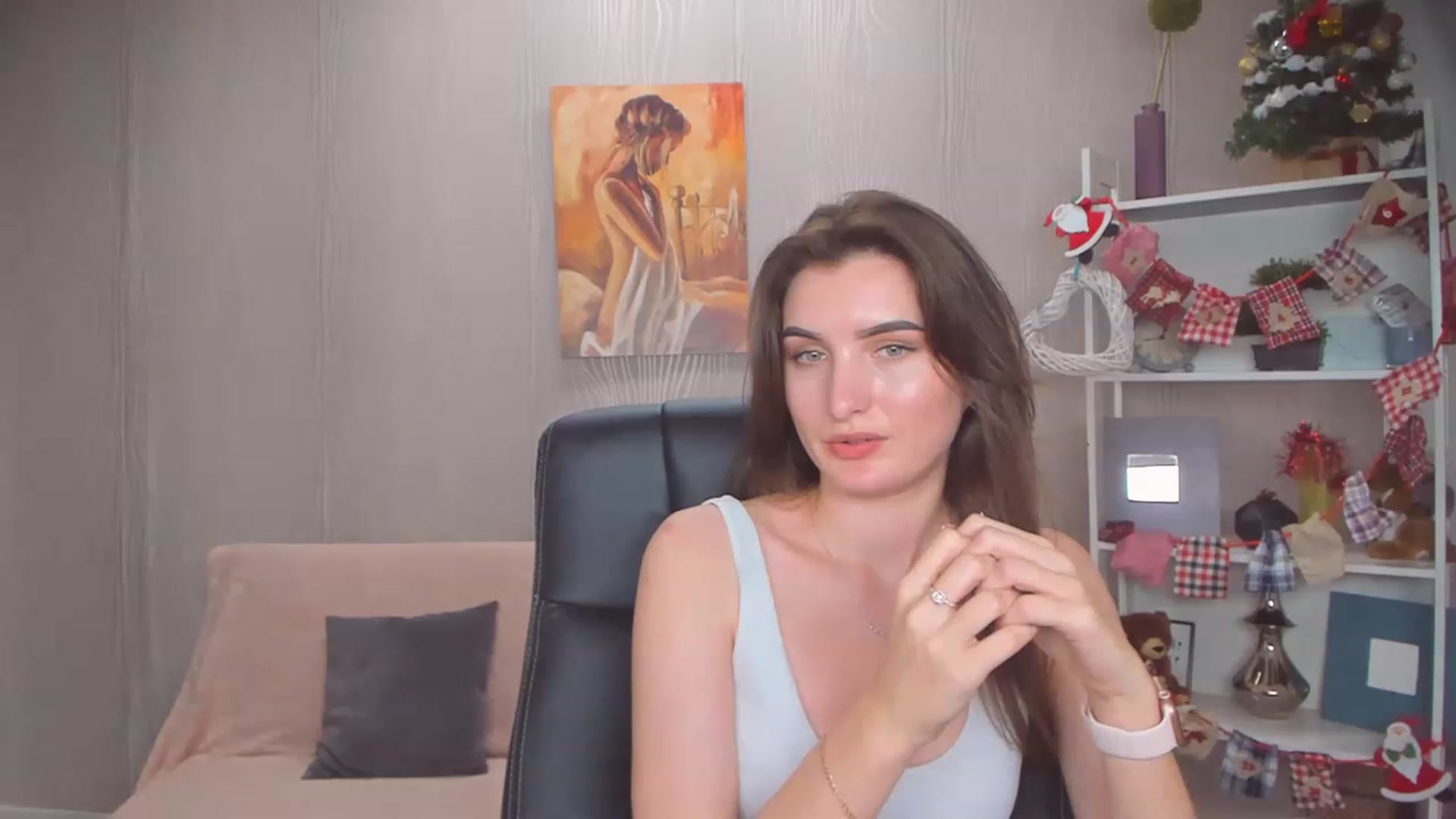 Gallery image thumbnail from EmilyRosier's myfreecams stream on, 12/12/2022, 15:47 image 14 of 20