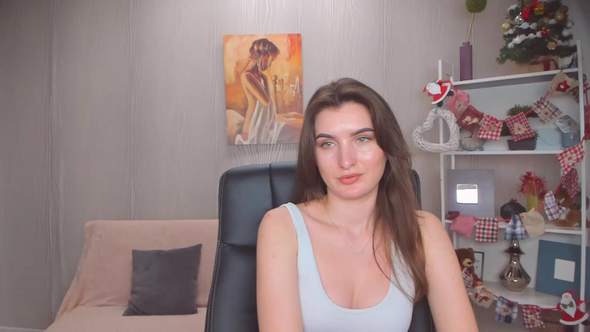 Gallery image thumbnail from EmilyRosier's myfreecams stream on, 12/12/2022, 15:47 image 15 of 20