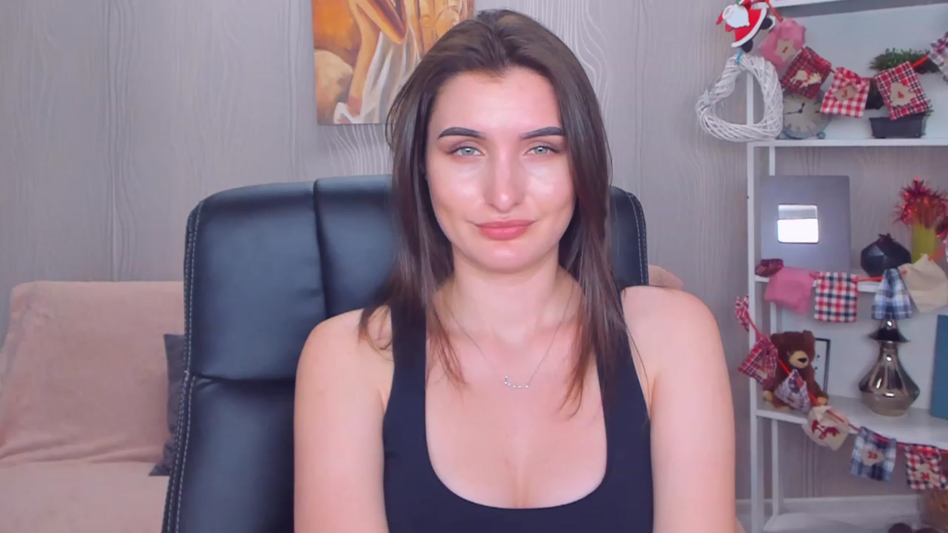 Gallery image thumbnail from EmilyRosier's myfreecams stream on, 12/18/2022, 18:35 image 5 of 20