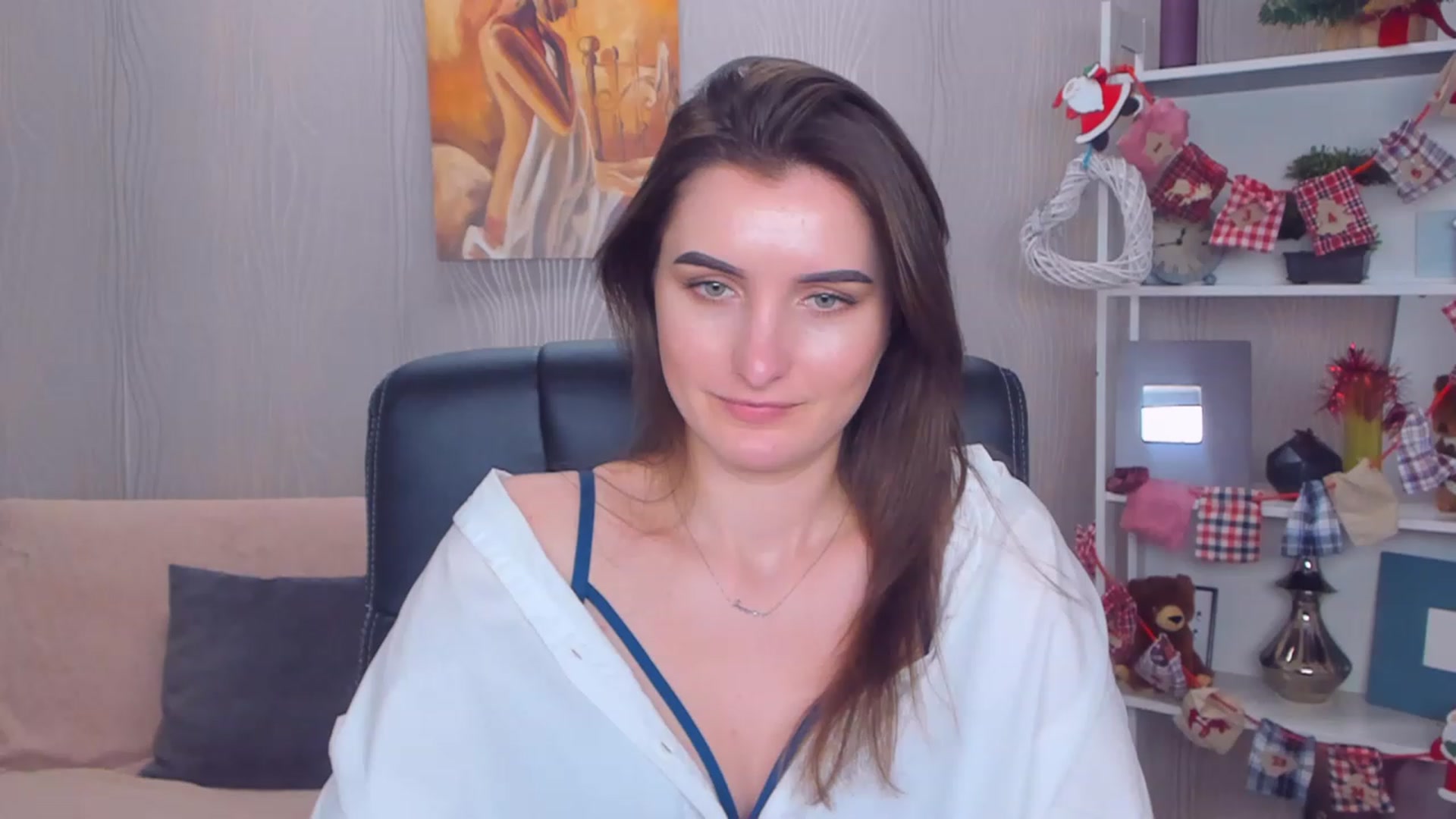 Gallery image thumbnail from EmilyRosier's myfreecams stream on, 12/19/2022, 13:08 image 10 of 20