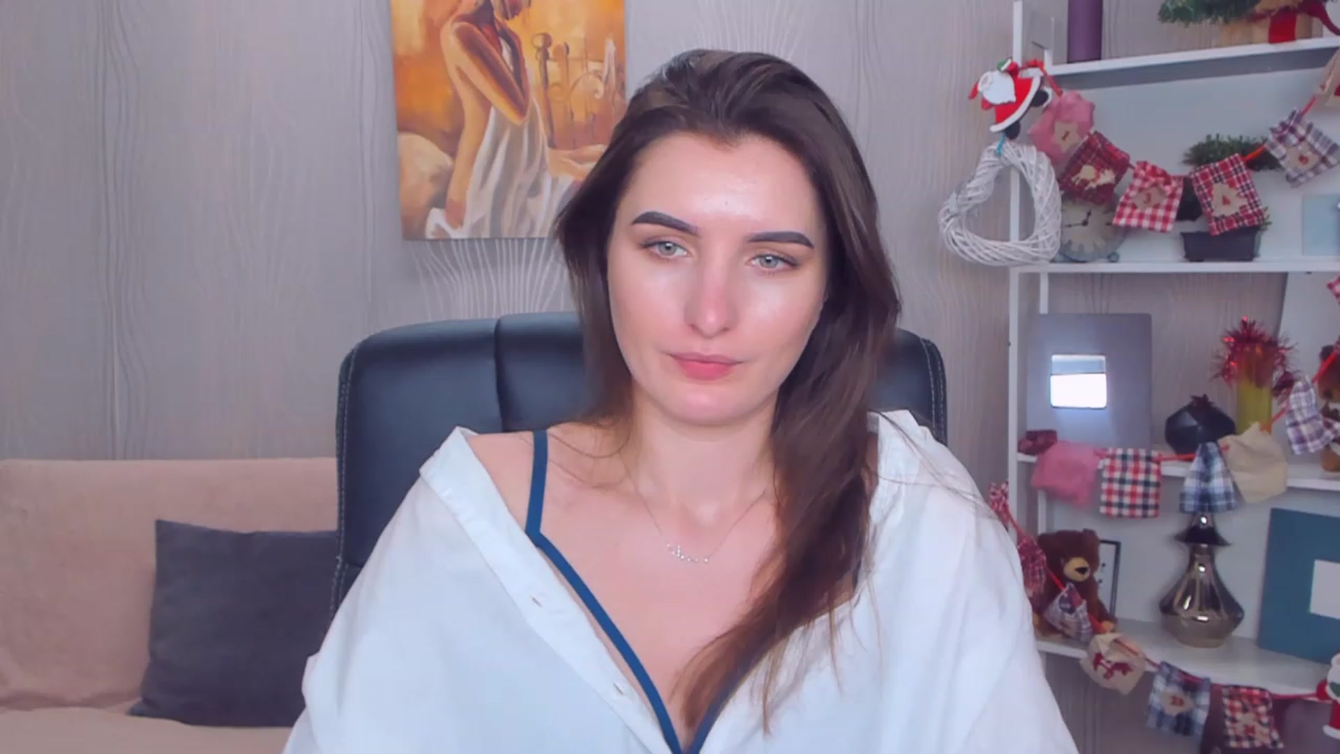 Gallery image thumbnail from EmilyRosier's myfreecams stream on, 12/19/2022, 13:08 image 8 of 20