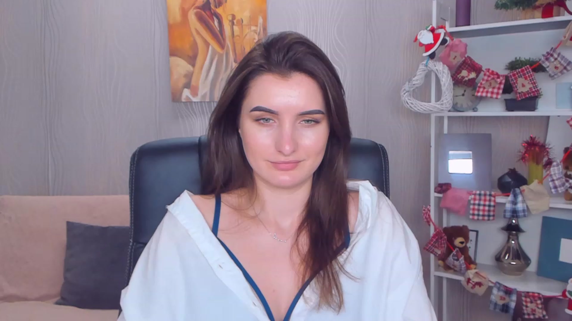 Gallery image thumbnail from EmilyRosier's myfreecams stream on, 12/19/2022, 13:08 image 19 of 20