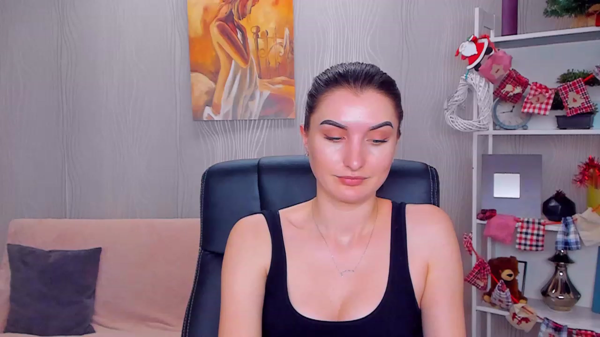 Gallery image thumbnail from EmilyRosier's myfreecams stream on, 12/23/2022, 15:05 image 15 of 20