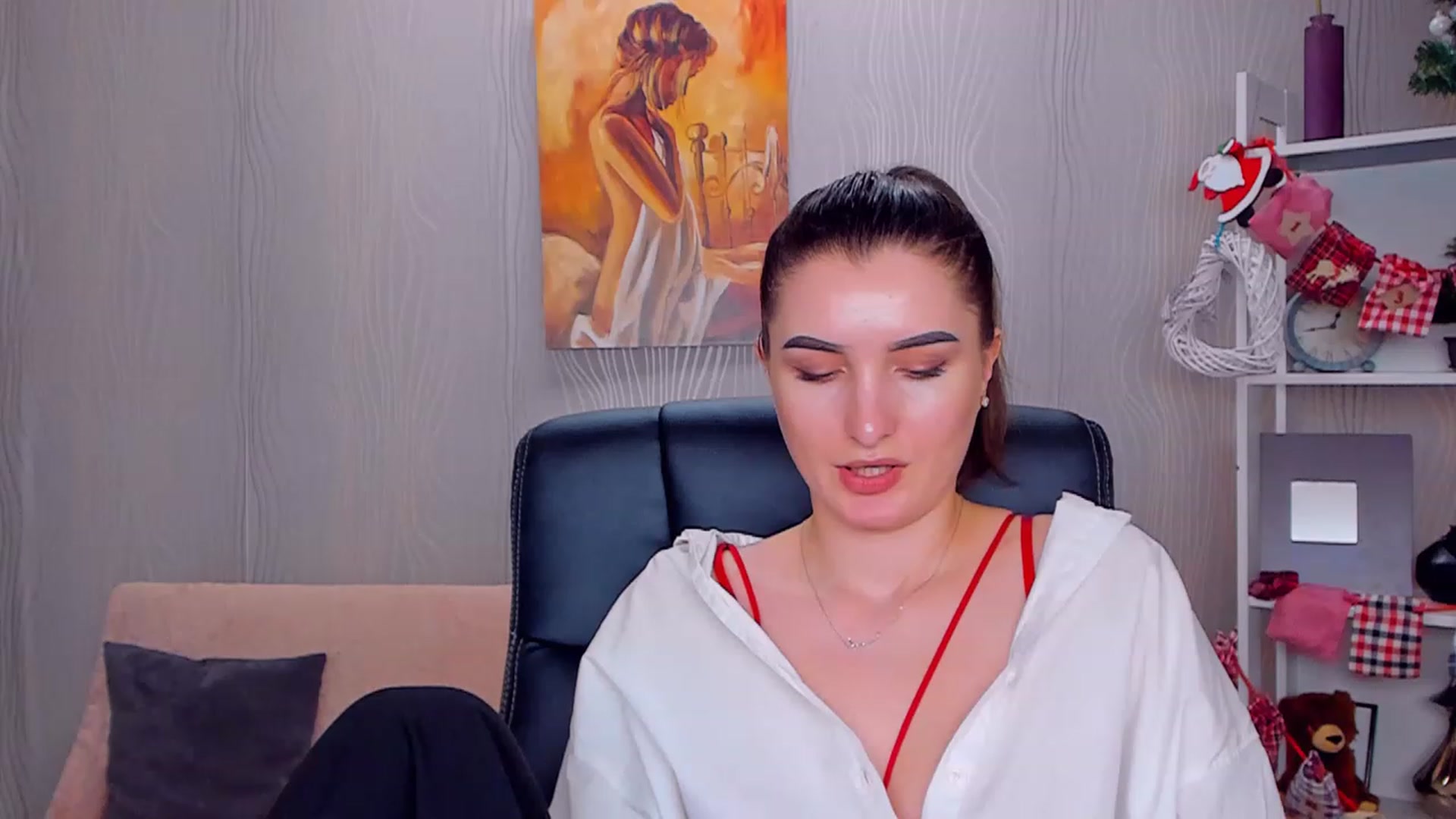 Gallery image thumbnail from EmilyRosier's myfreecams stream on, 12/27/2022, 15:07 image 11 of 20