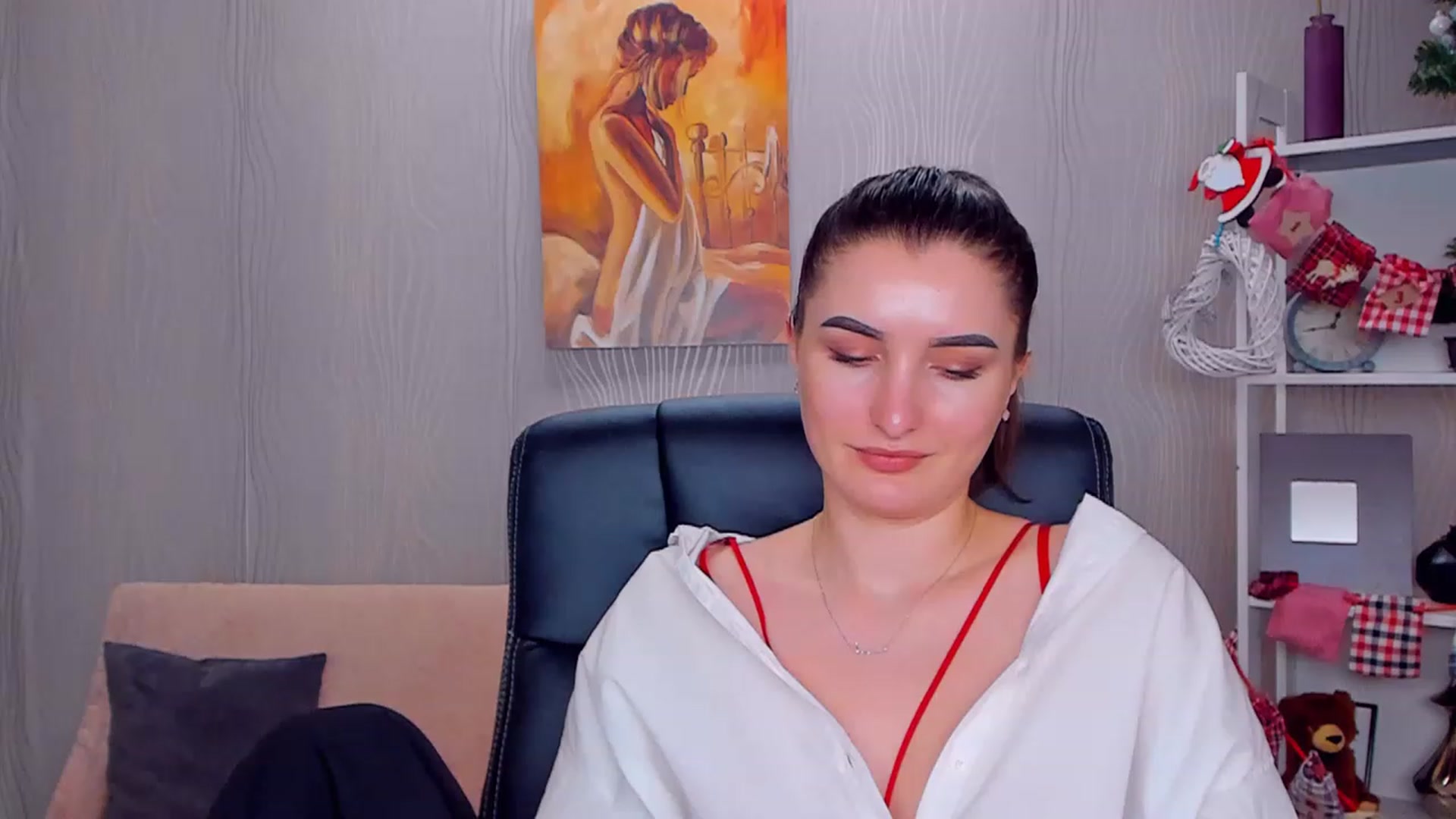 Gallery image thumbnail from EmilyRosier's myfreecams stream on, 12/27/2022, 15:07 image 9 of 20