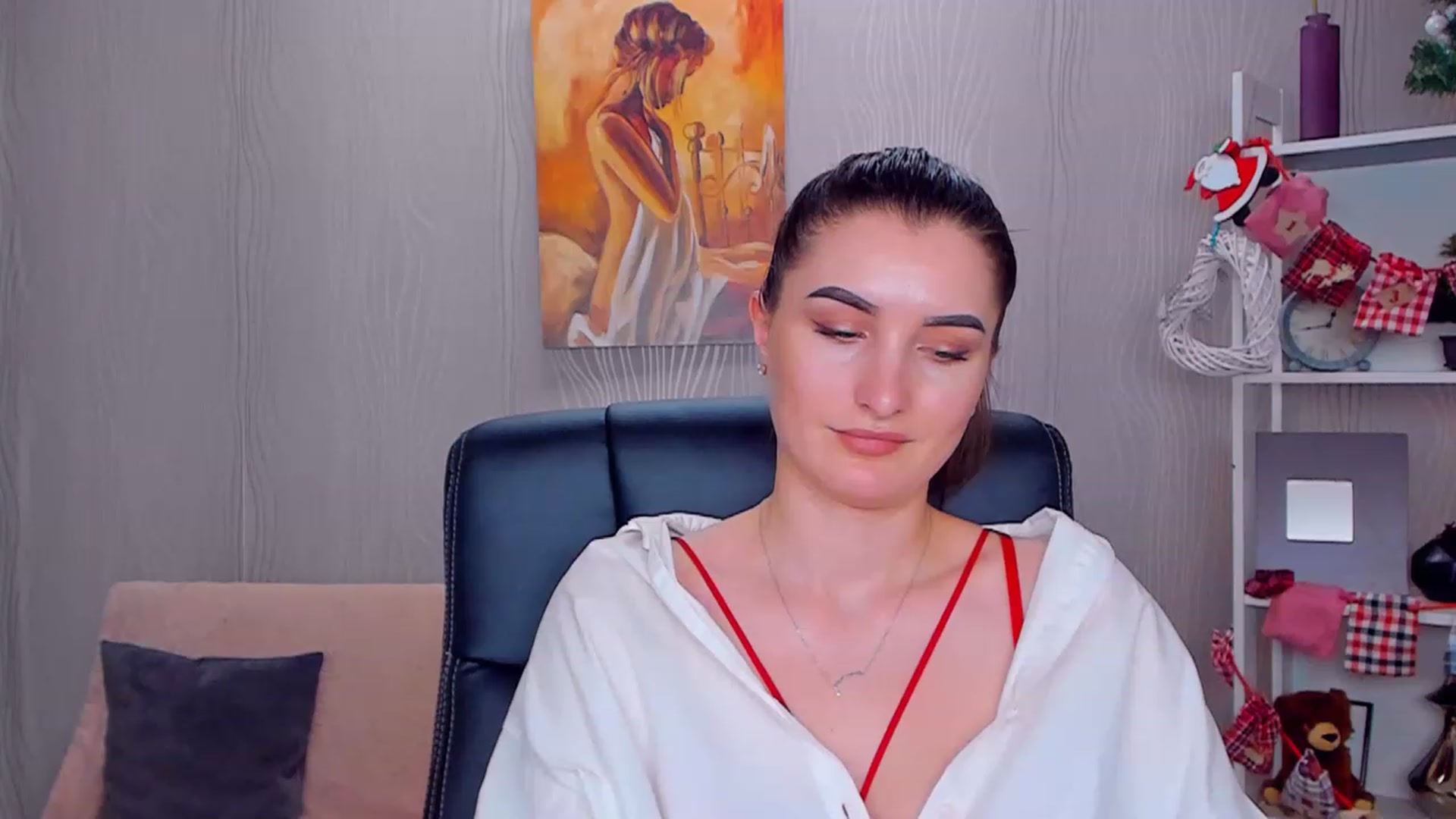 Gallery image thumbnail from EmilyRosier's myfreecams stream on, 12/27/2022, 15:07 image 4 of 20