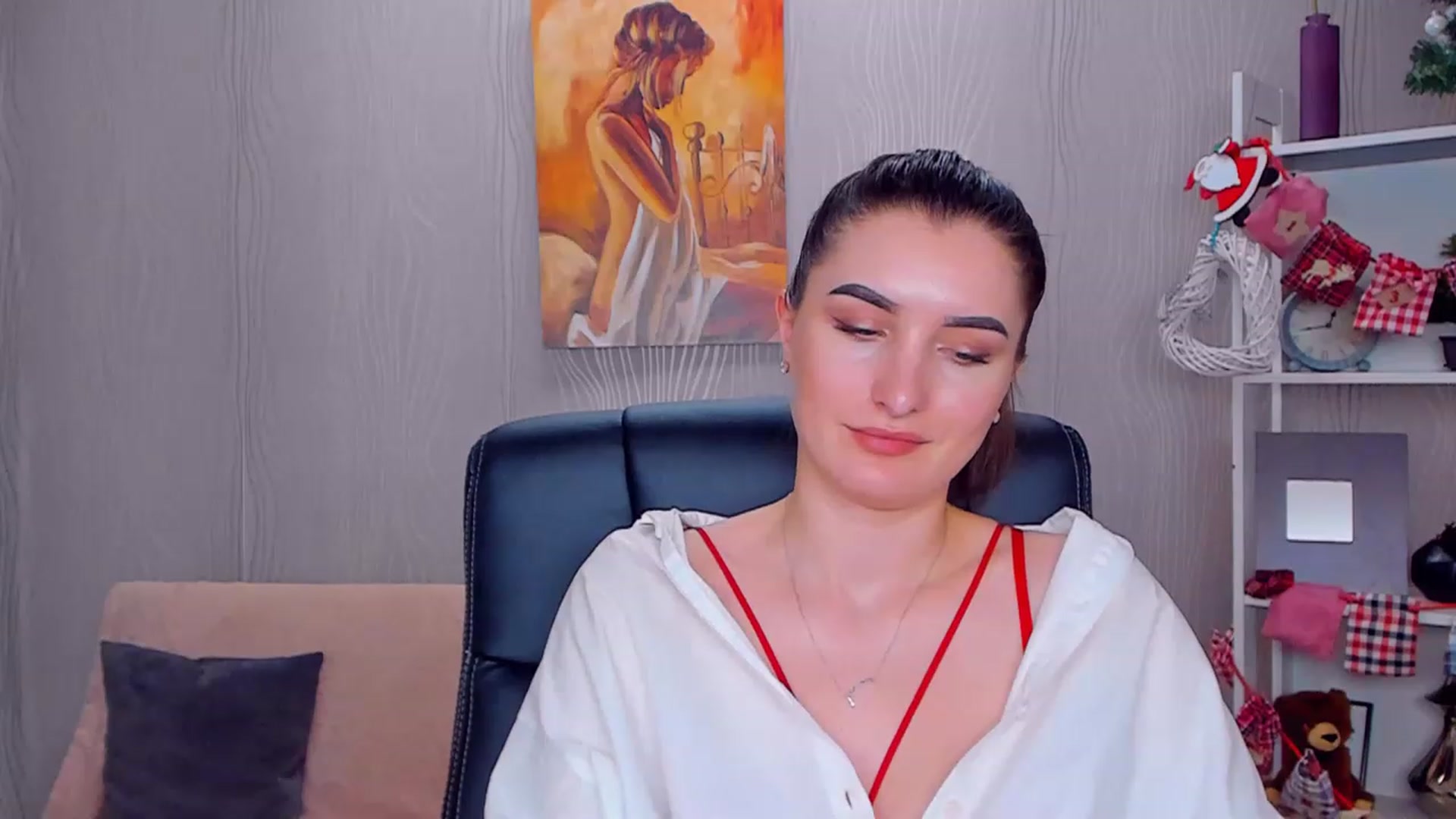 Gallery image thumbnail from EmilyRosier's myfreecams stream on, 12/27/2022, 15:07 image 3 of 20