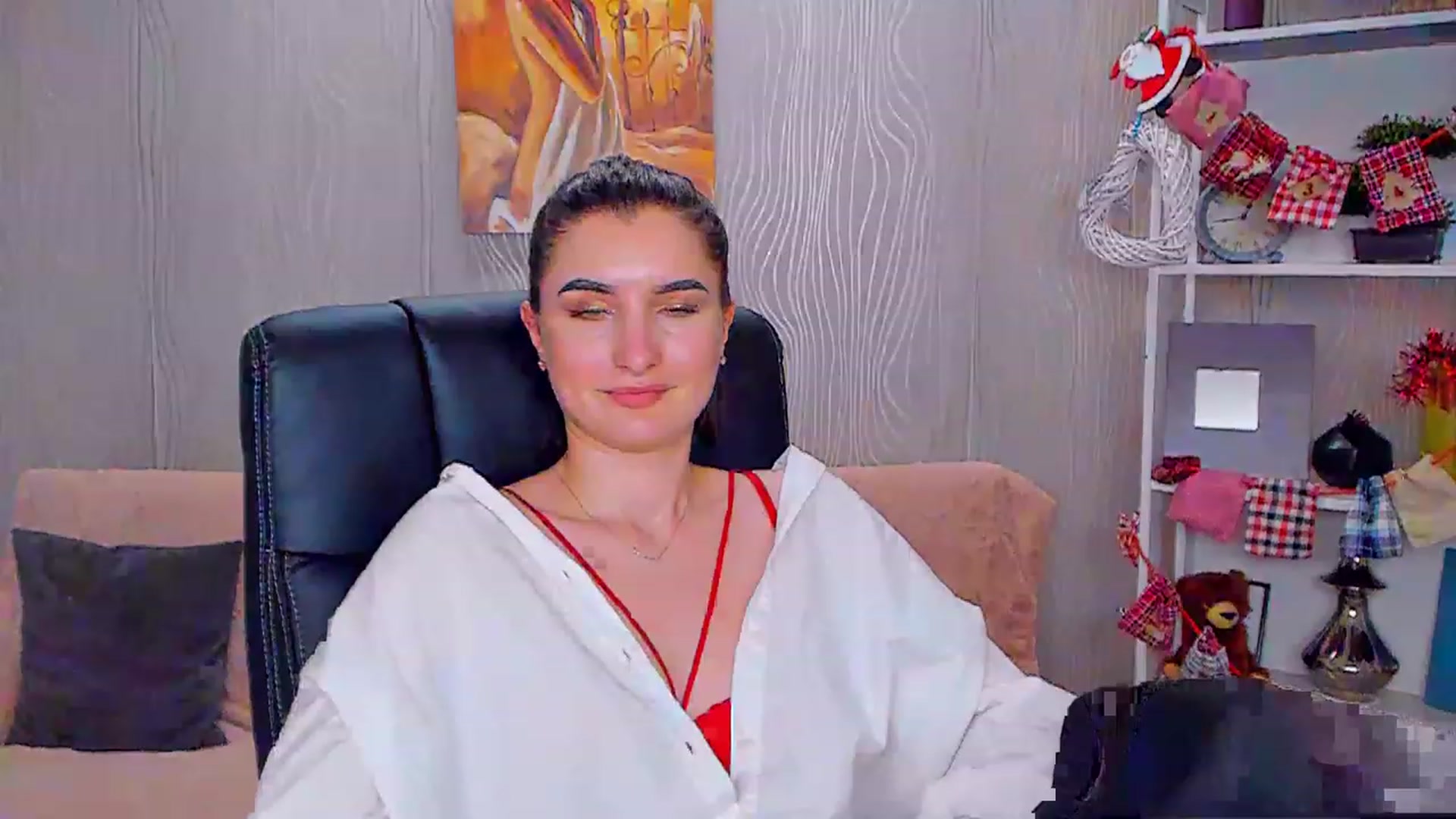 Gallery image thumbnail from EmilyRosier's myfreecams stream on, 12/27/2022, 17:38 image 2 of 20