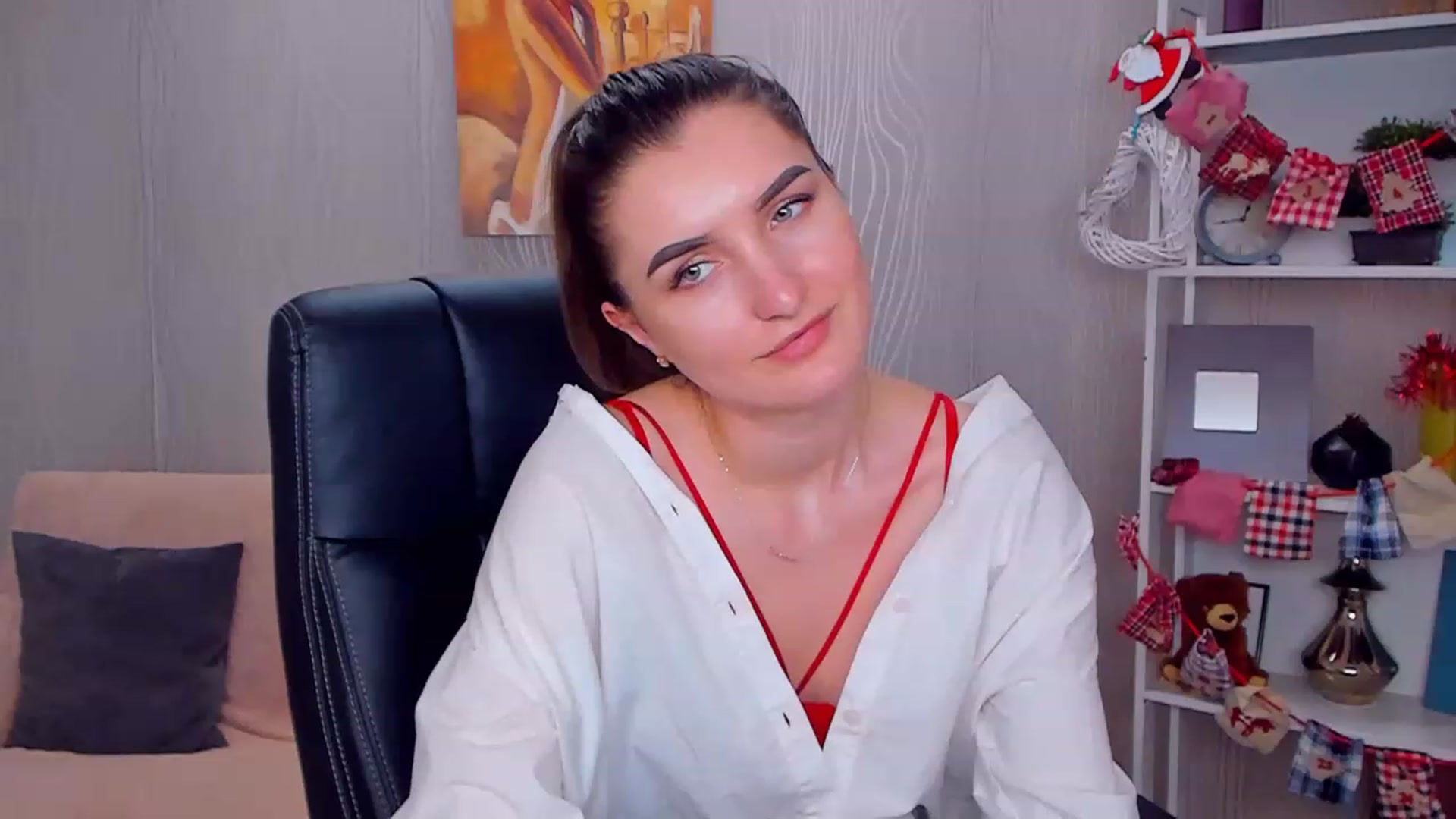 Gallery image thumbnail from EmilyRosier's myfreecams stream on, 12/27/2022, 17:38 image 16 of 20