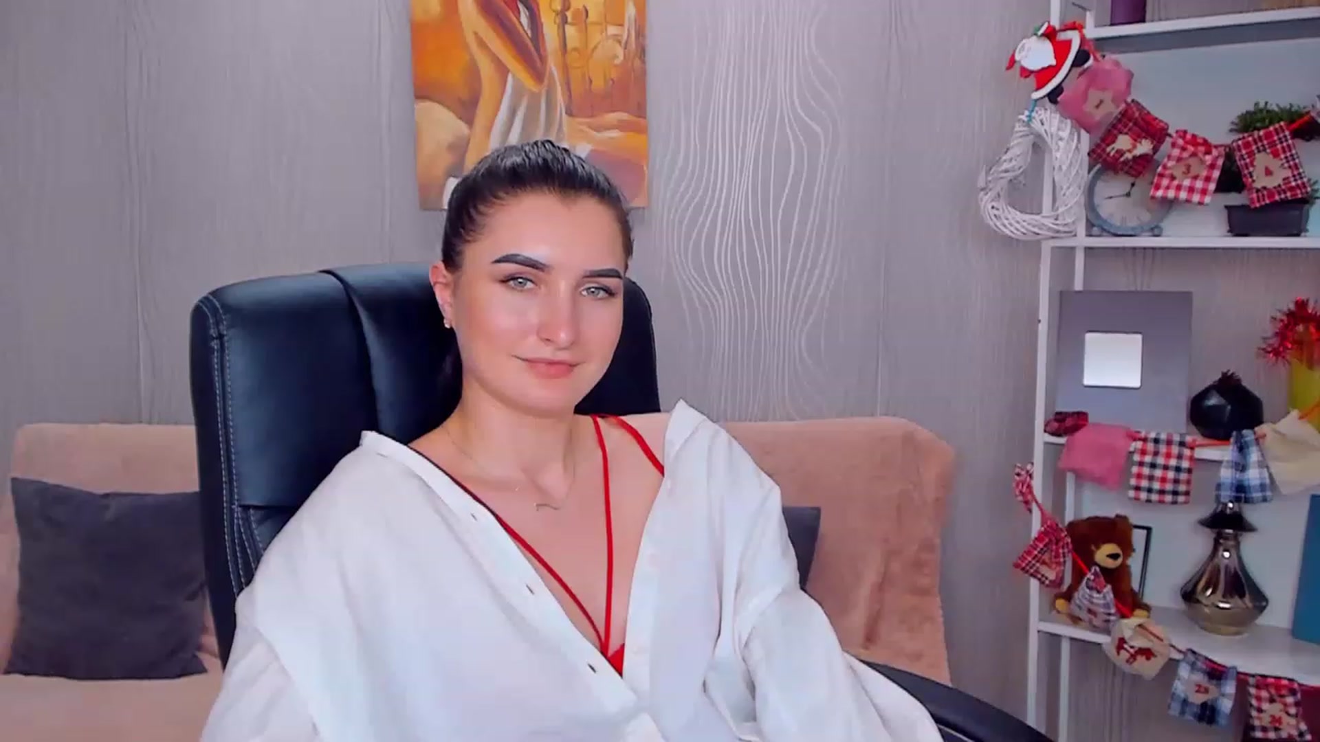 Gallery image thumbnail from EmilyRosier's myfreecams stream on, 12/27/2022, 18:03 image 19 of 20