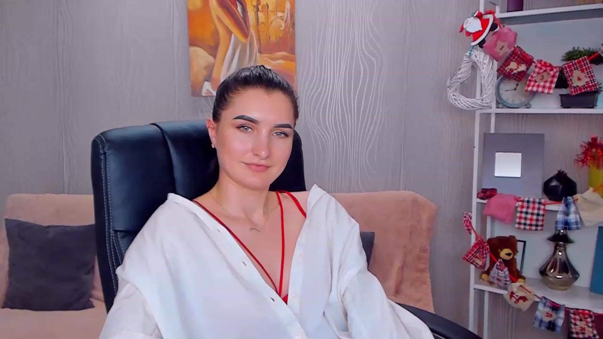 Gallery image thumbnail from EmilyRosier's myfreecams stream on, 12/27/2022, 18:03 image 18 of 20